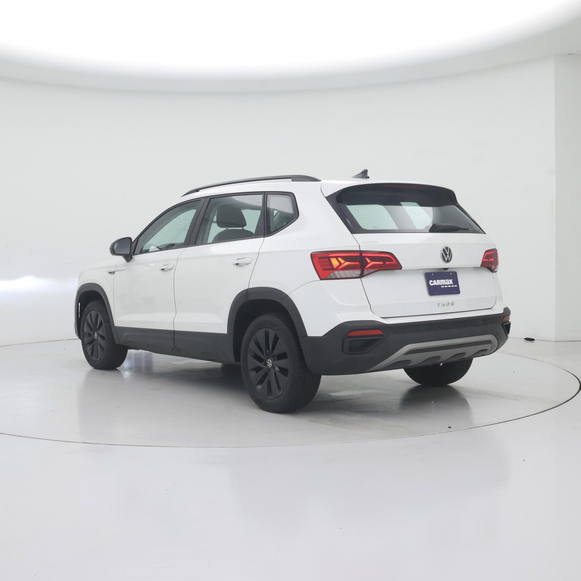 Thumbnail: 2022 Volkswagen Taos - 2