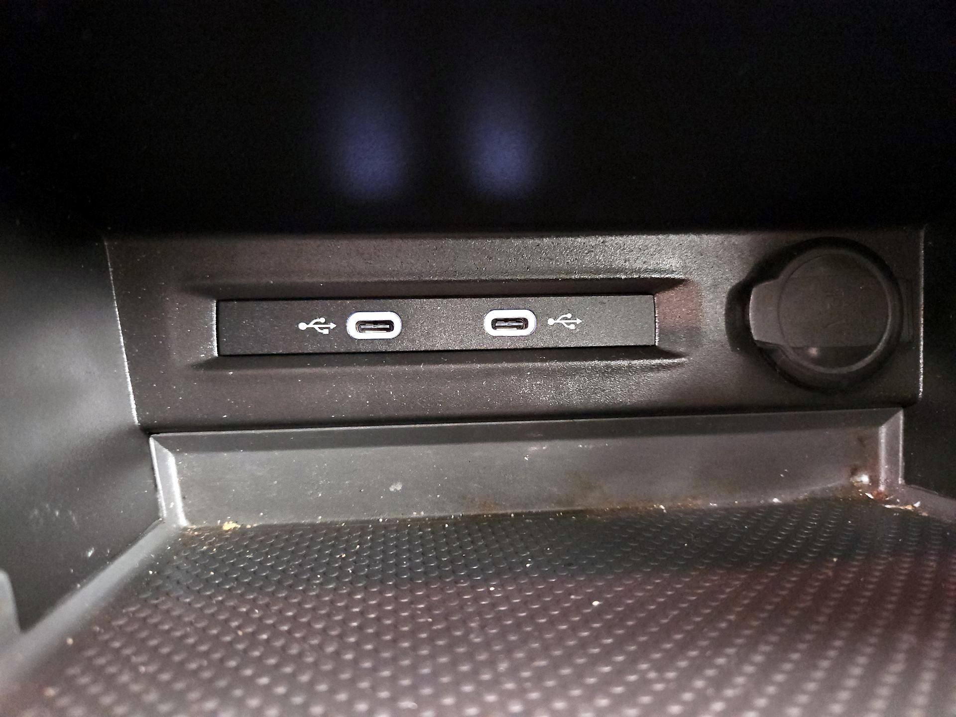 Thumbnail: 2022 Volkswagen Taos - 19