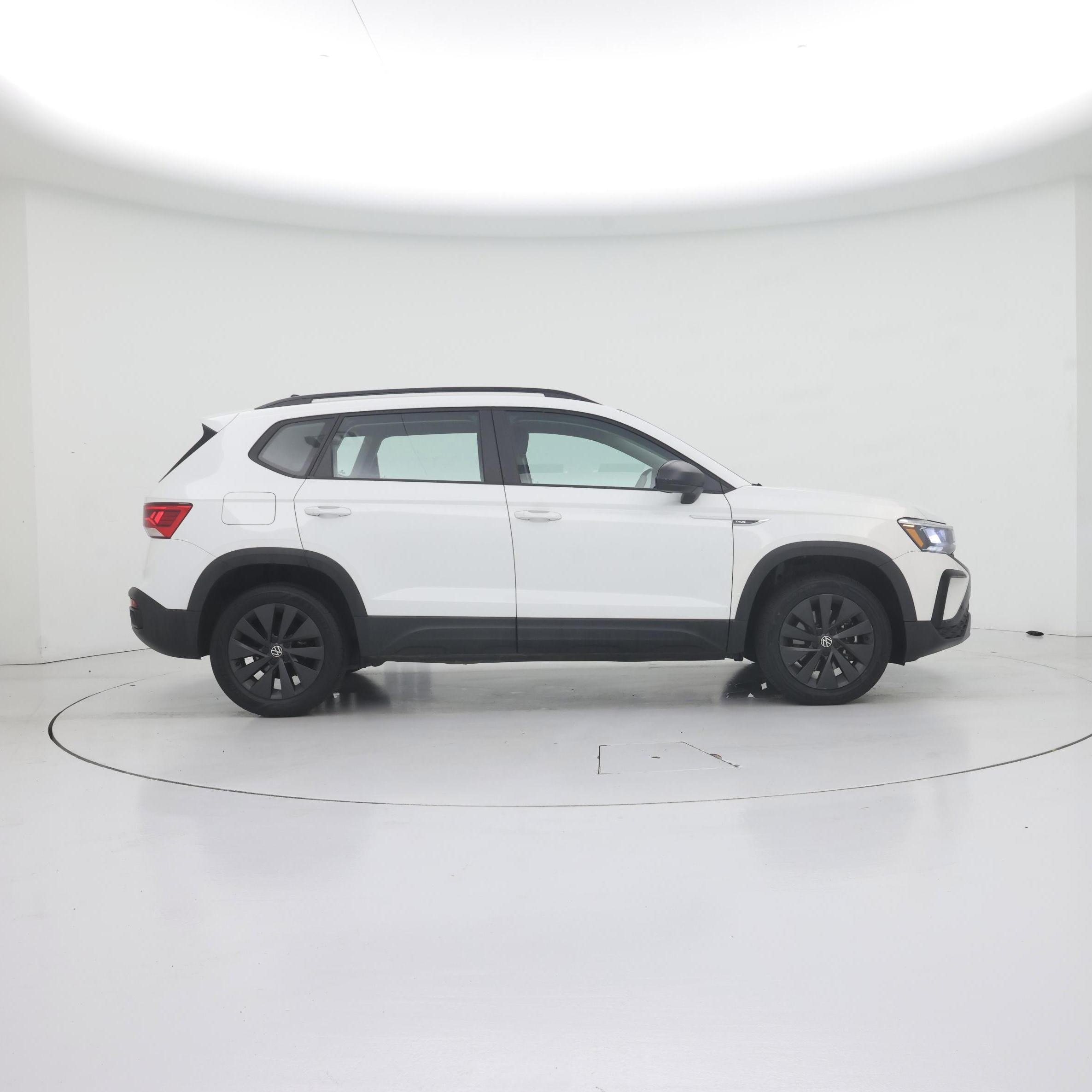 Thumbnail: 2022 Volkswagen Taos - 7