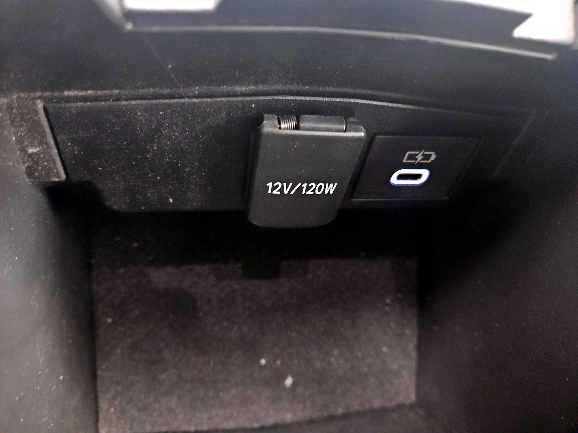 Thumbnail: 2024 Toyota Corolla - 18