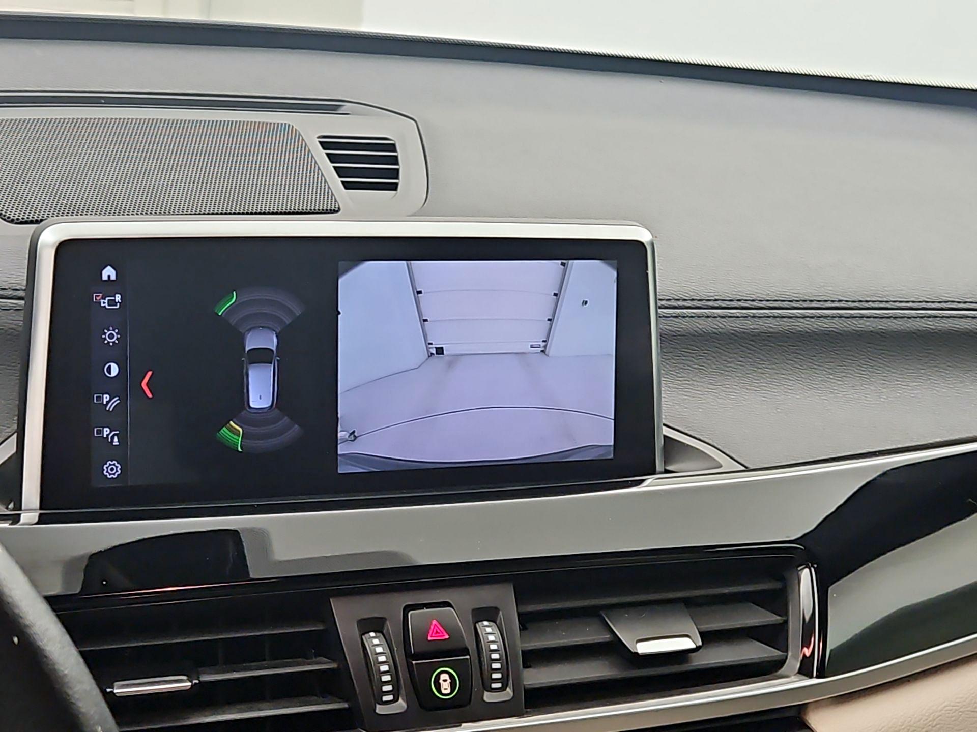 Thumbnail: 2022 BMW X1 - 15