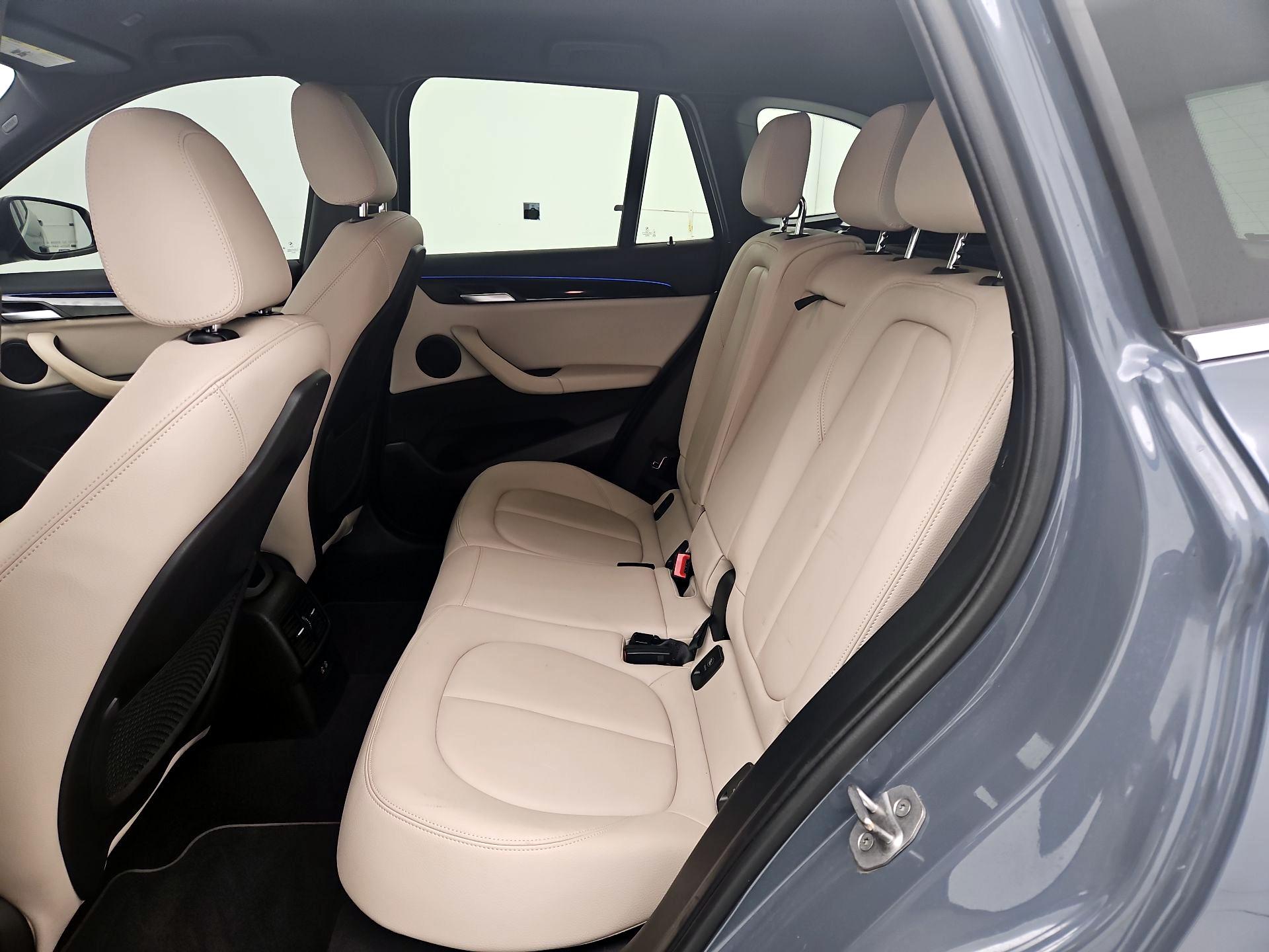 Thumbnail: 2022 BMW X1 - 20