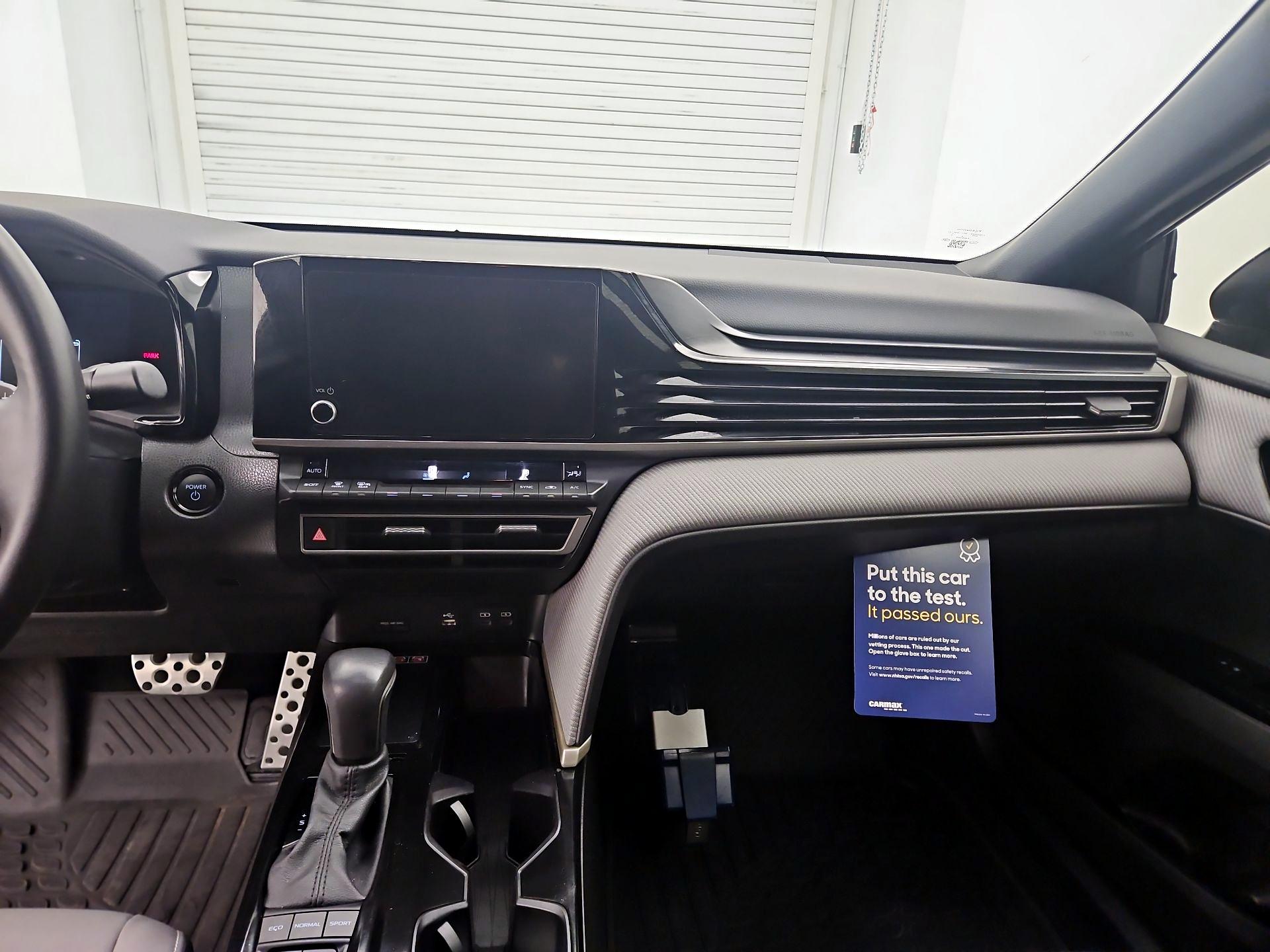 Thumbnail: 2025 Toyota Camry - 9