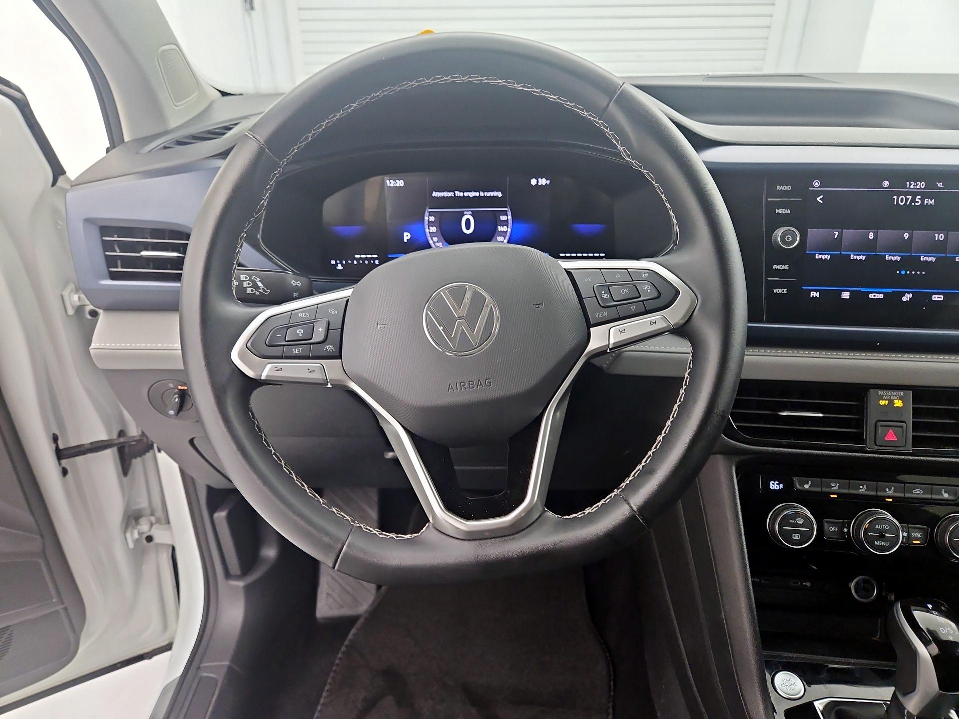 Thumbnail: 2024 Volkswagen Taos - 10