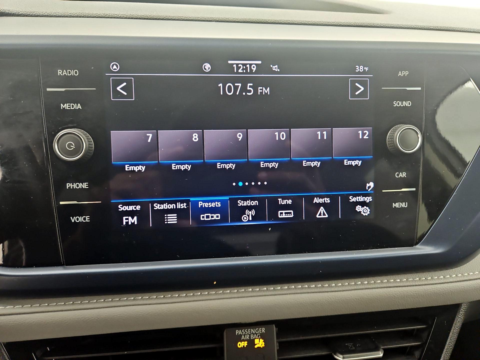 Thumbnail: 2024 Volkswagen Taos - 15