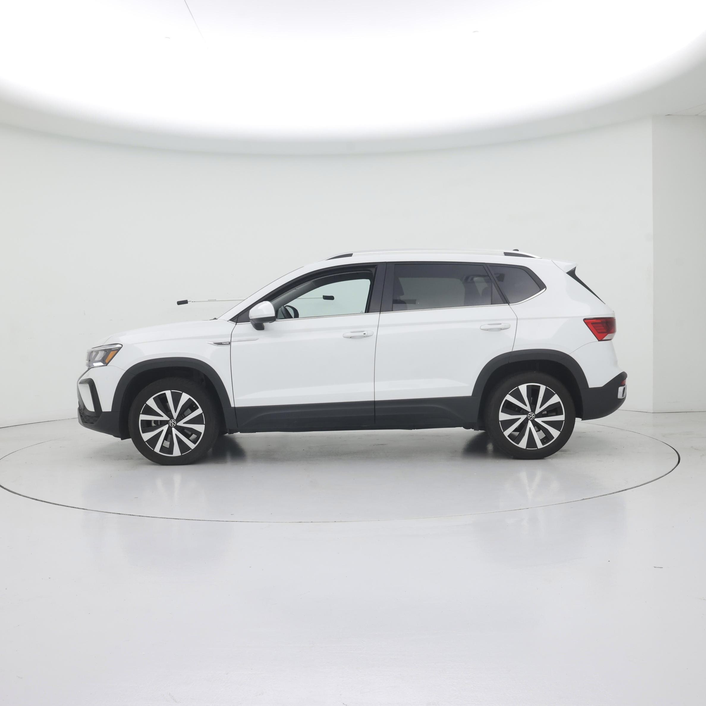 Thumbnail: 2024 Volkswagen Taos - 3