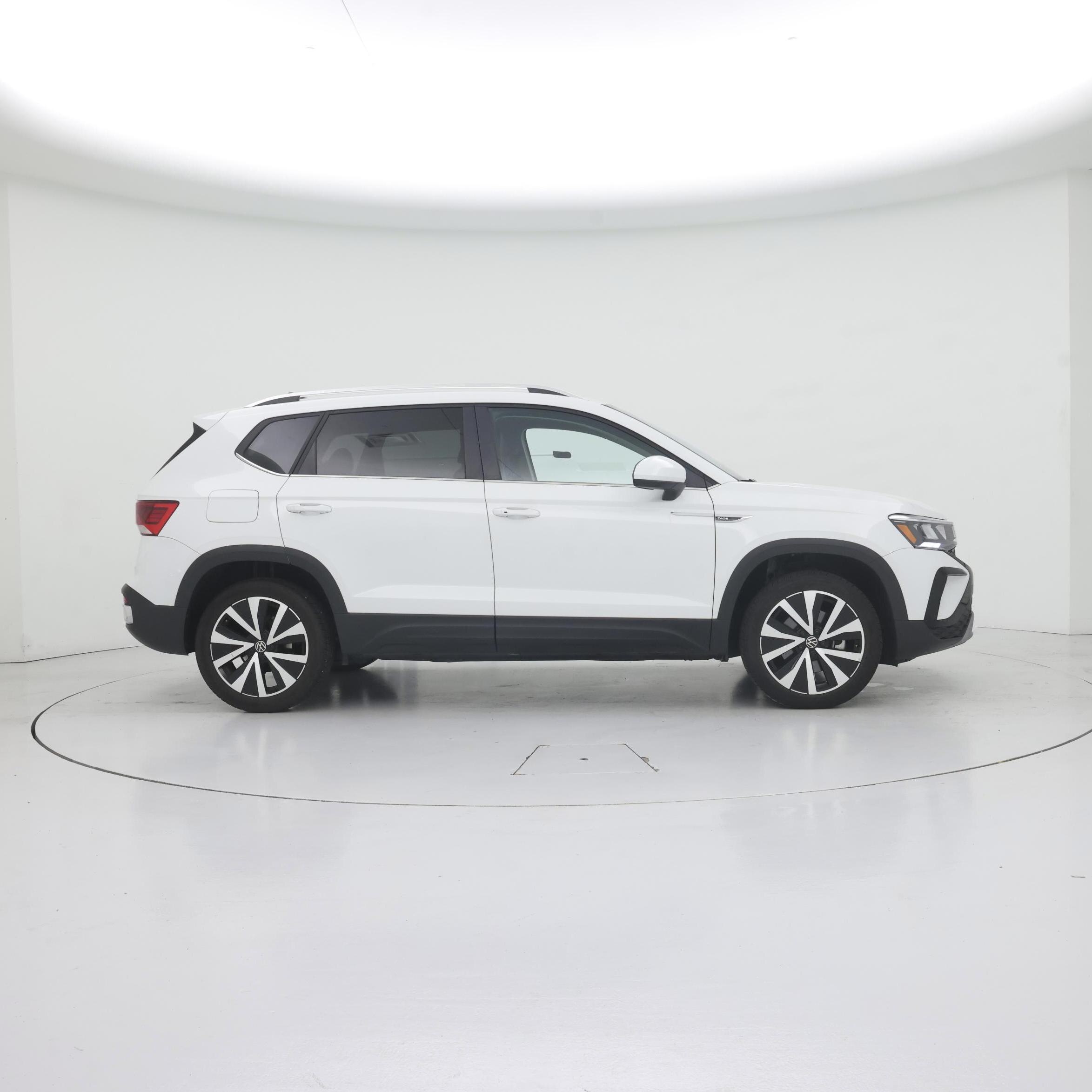 Thumbnail: 2024 Volkswagen Taos - 7