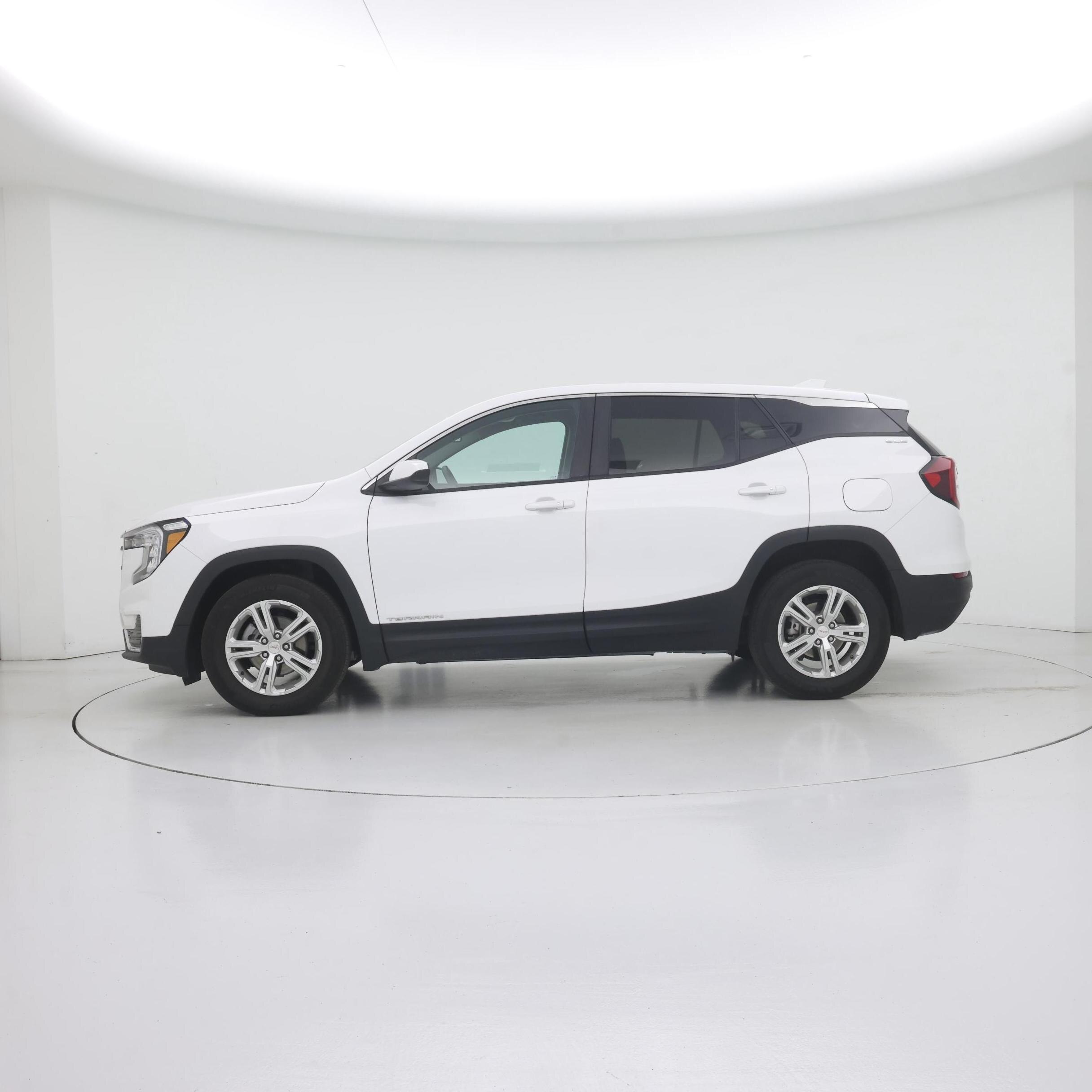Thumbnail: 2024 GMC Terrain - 3