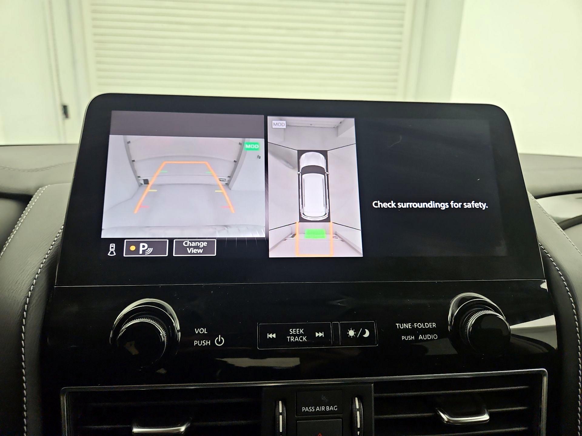 Thumbnail: 2024 INFINITI QX80 - 15