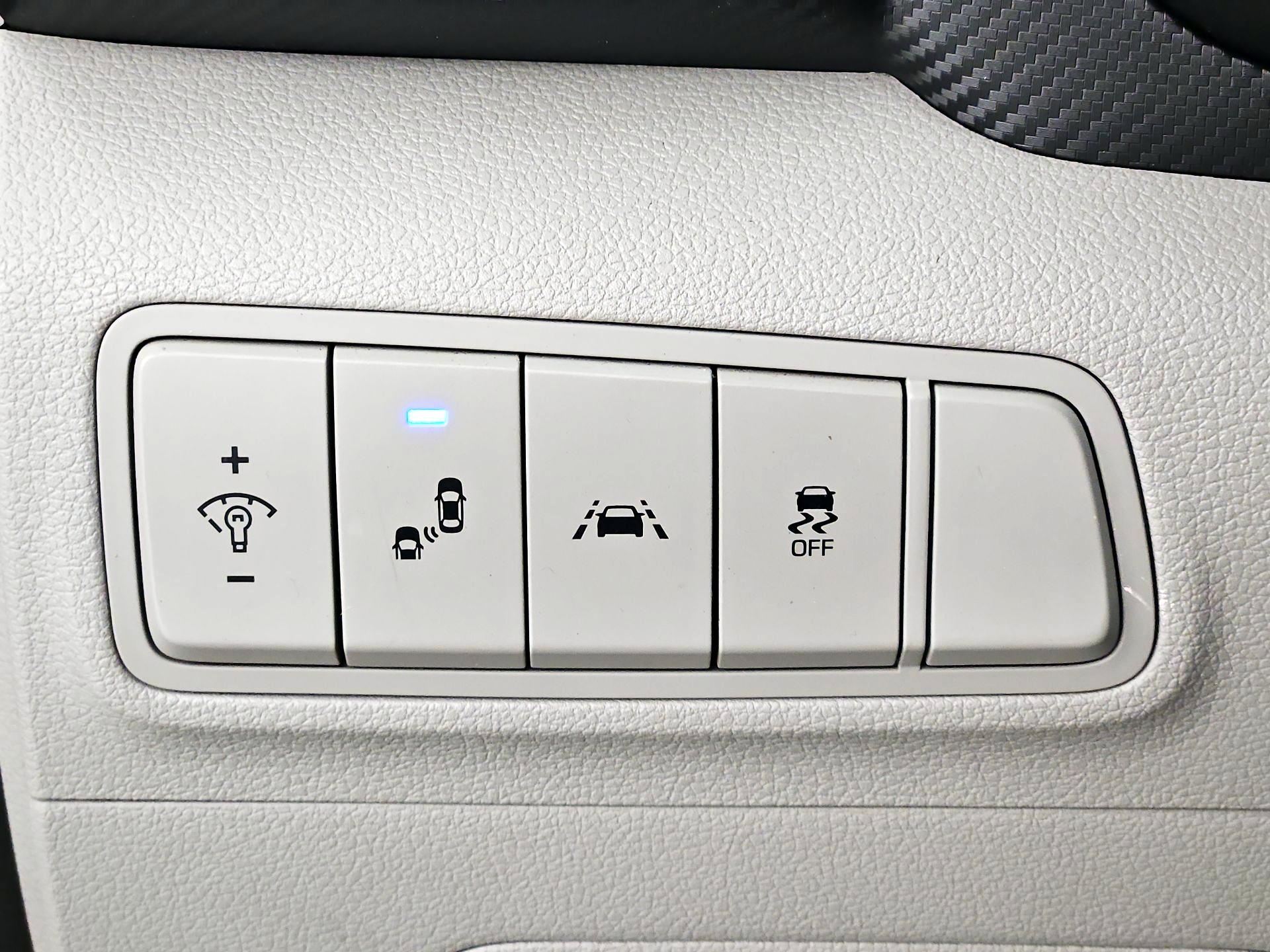 Thumbnail: 2020 Hyundai Tucson - 13