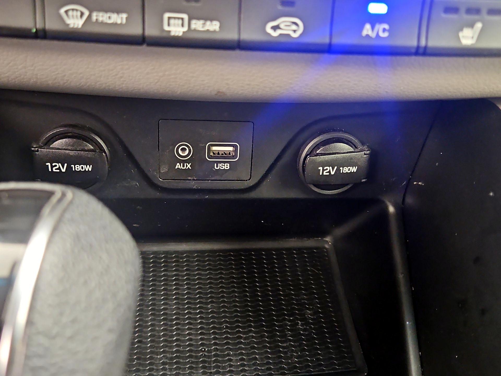 Thumbnail: 2020 Hyundai Tucson - 18