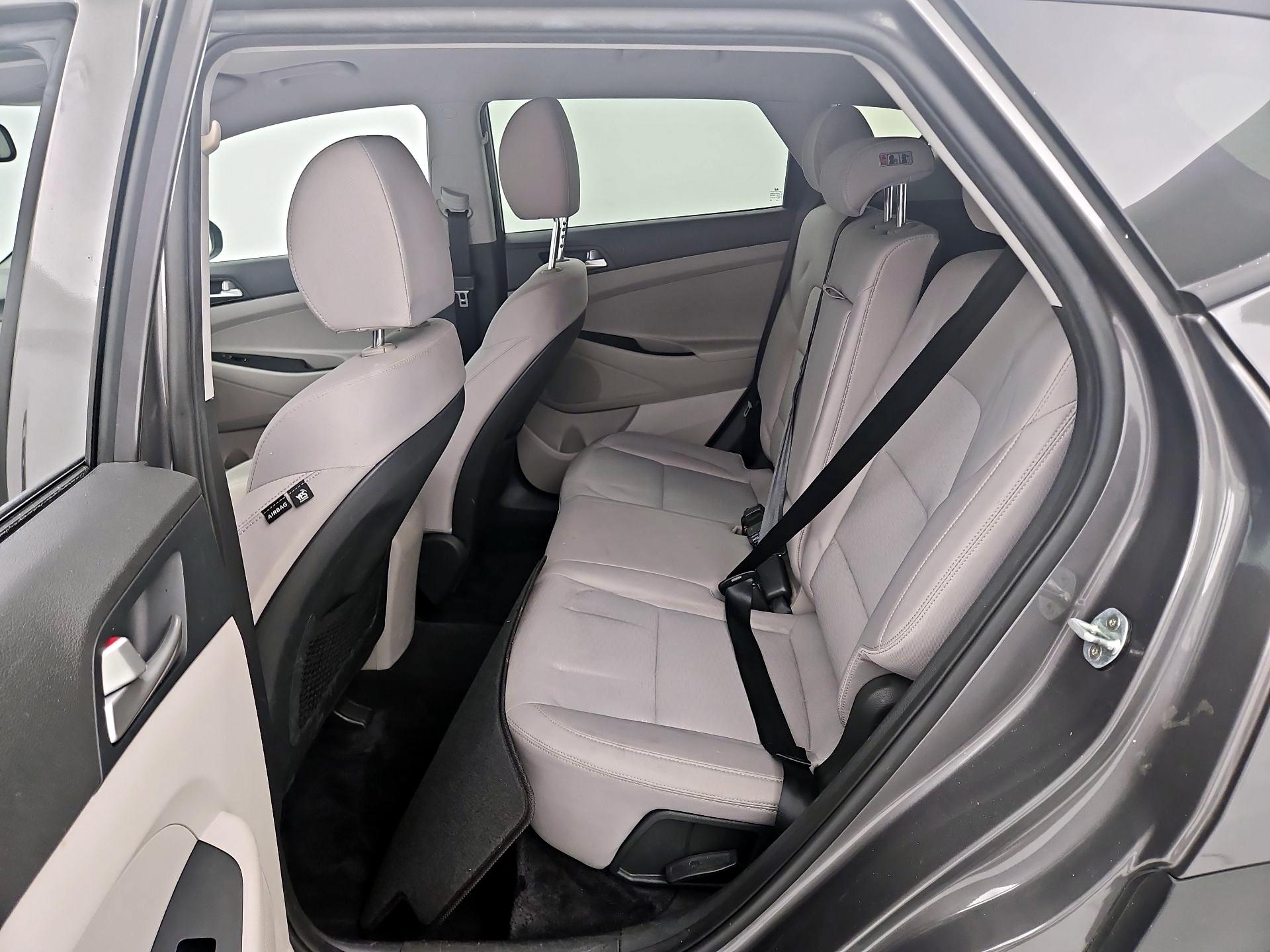 Thumbnail: 2020 Hyundai Tucson - 19