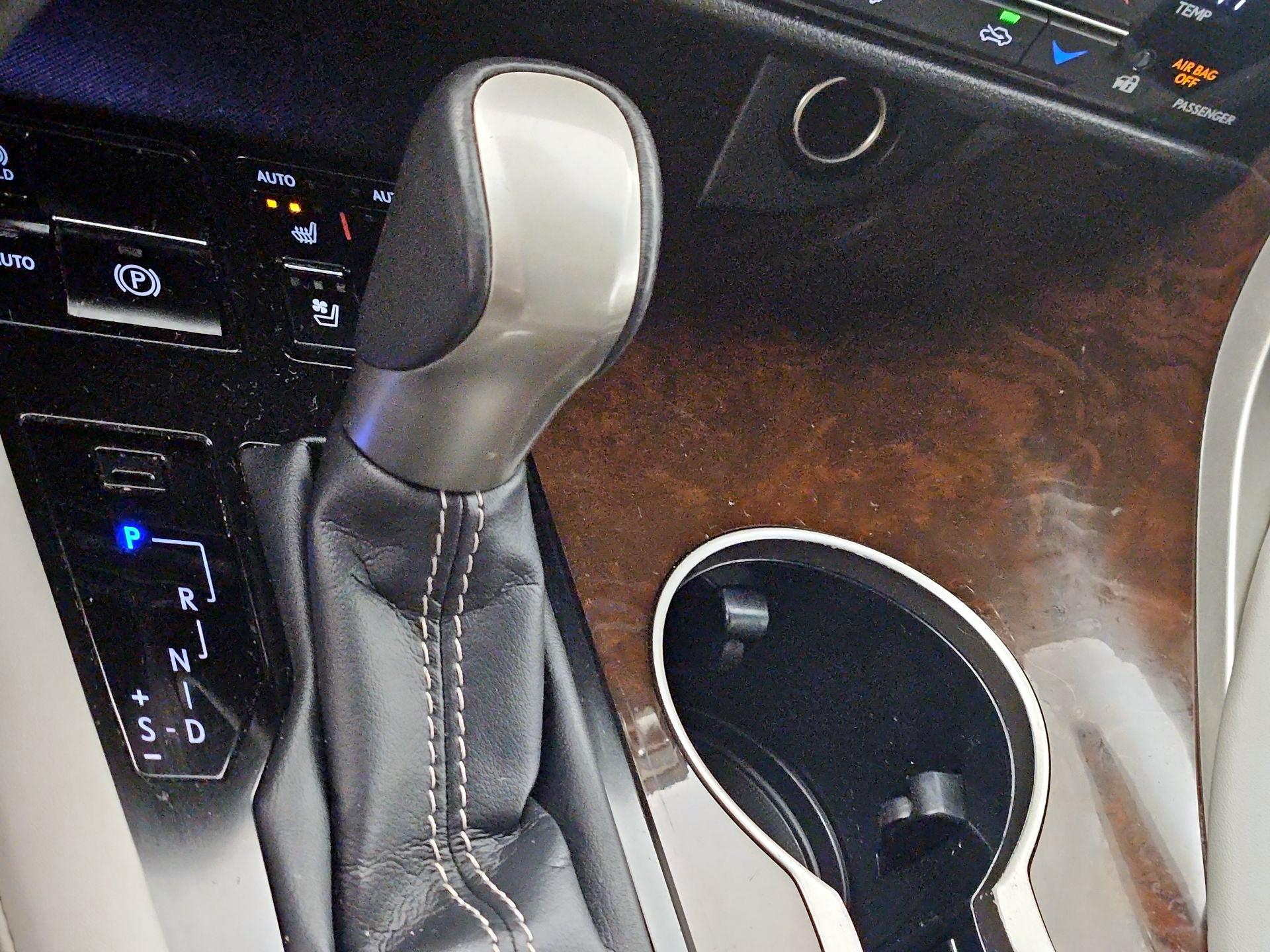 Thumbnail: 2018 Lexus RX - 17