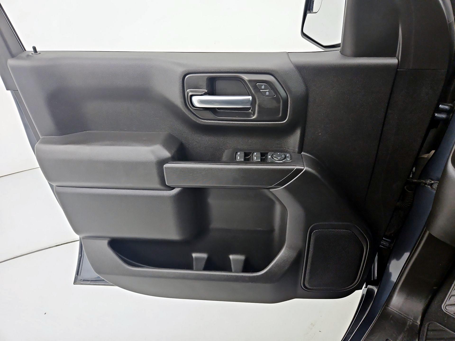 Thumbnail: 2020 Chevrolet Silverado 1500 - 12