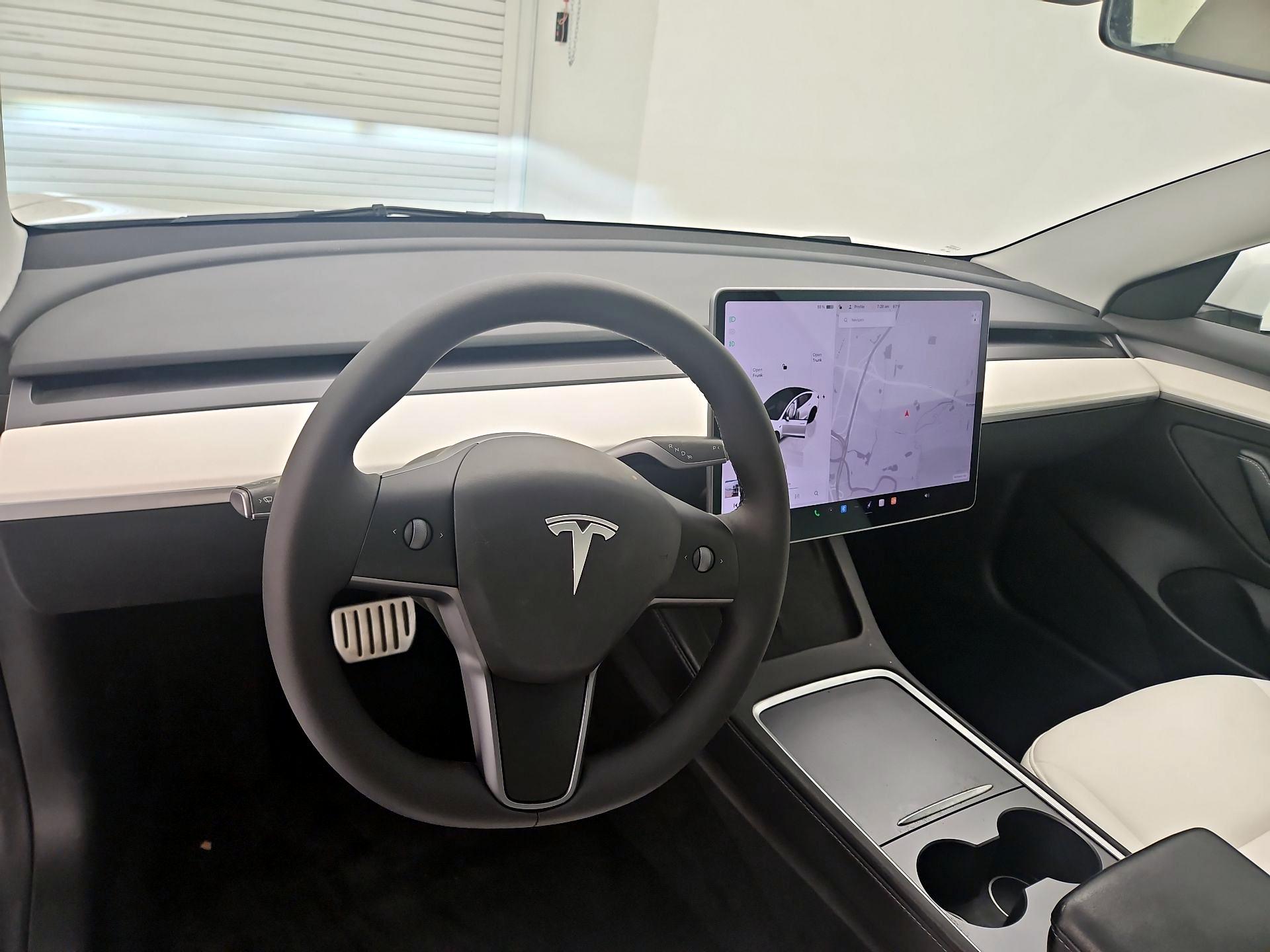 Thumbnail: 2022 Tesla Model 3 - 9