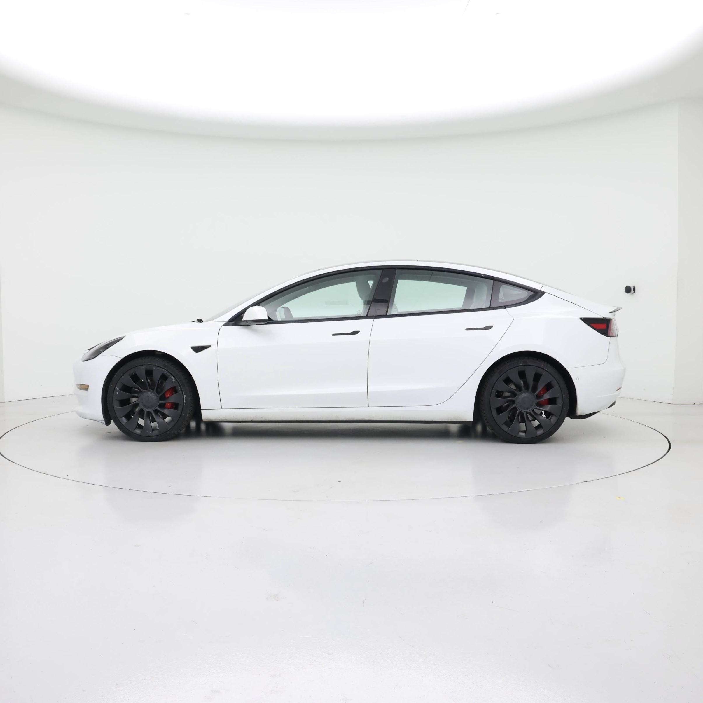 Thumbnail: 2022 Tesla Model 3 - 3