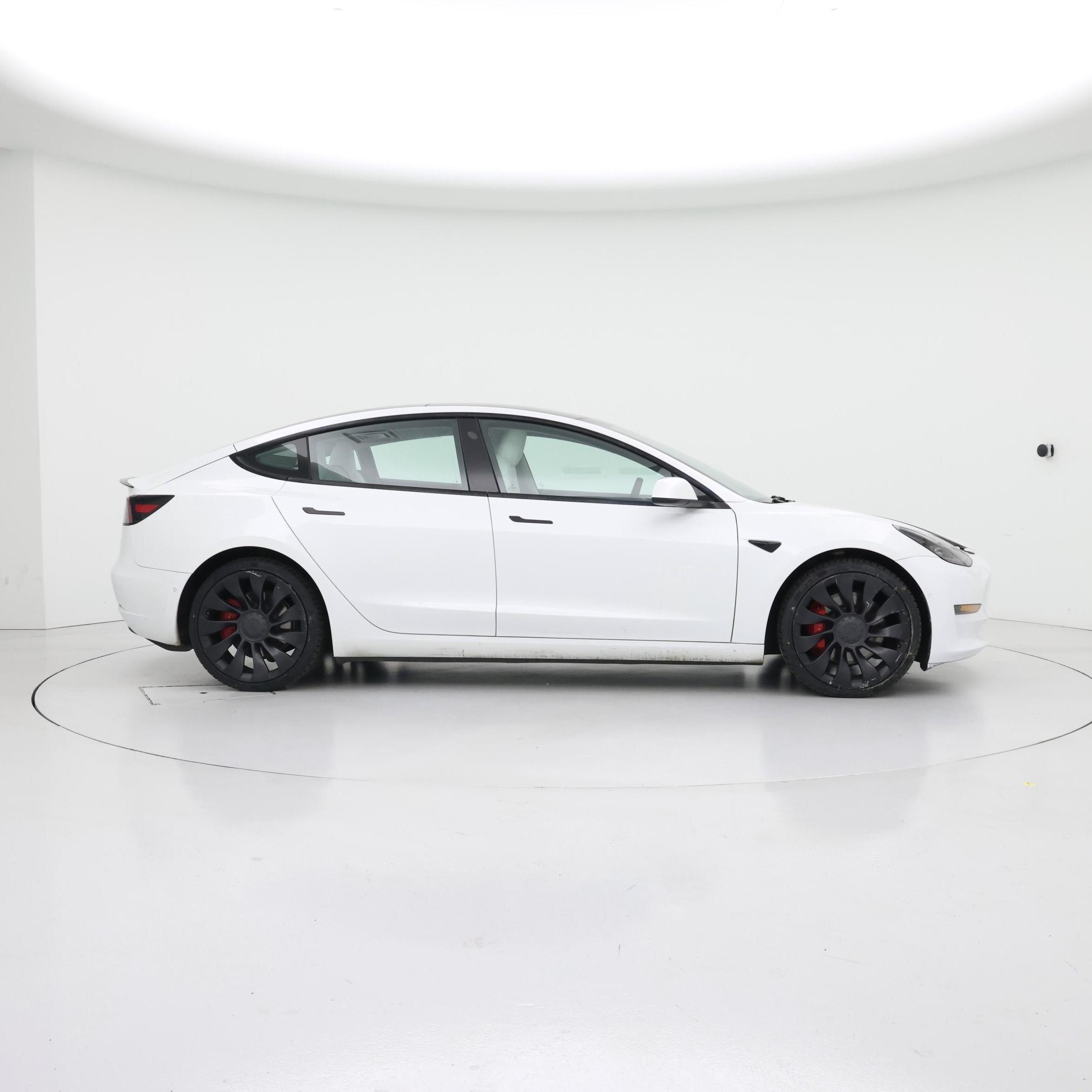 Thumbnail: 2022 Tesla Model 3 - 7