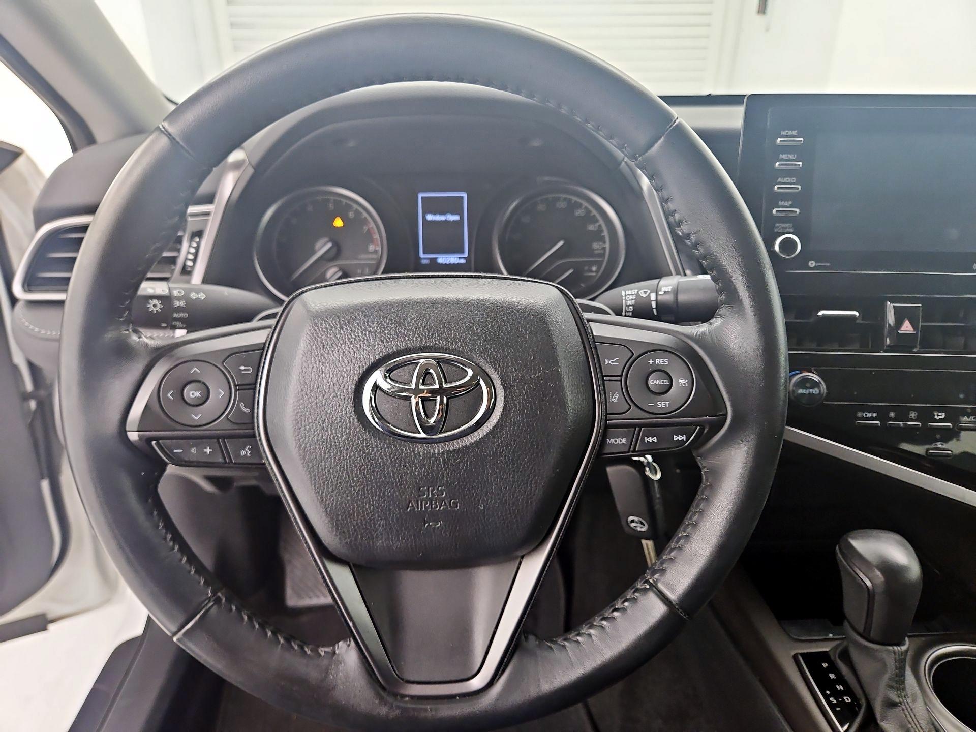 Thumbnail: 2023 Toyota Camry - 10