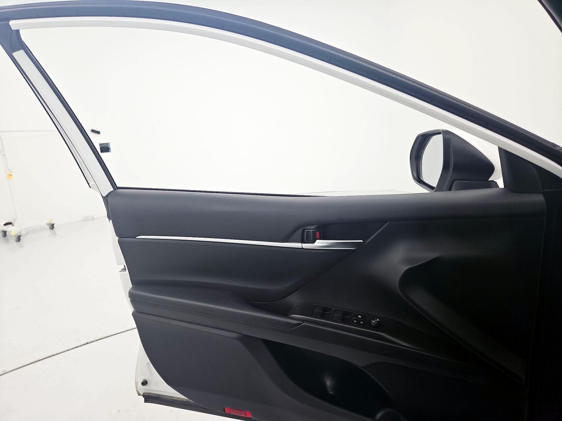 Thumbnail: 2023 Toyota Camry - 12