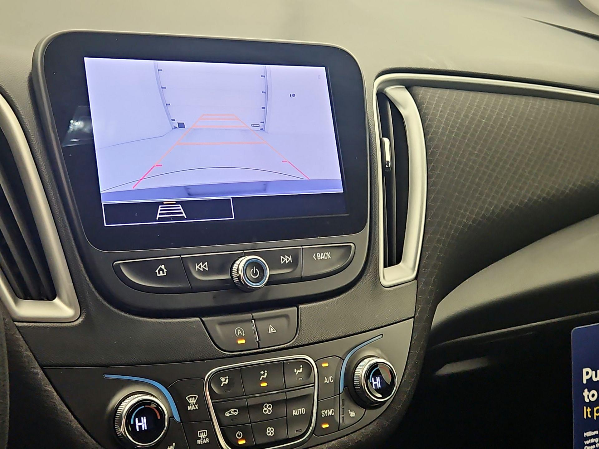 Thumbnail: 2023 Chevrolet Malibu - 14