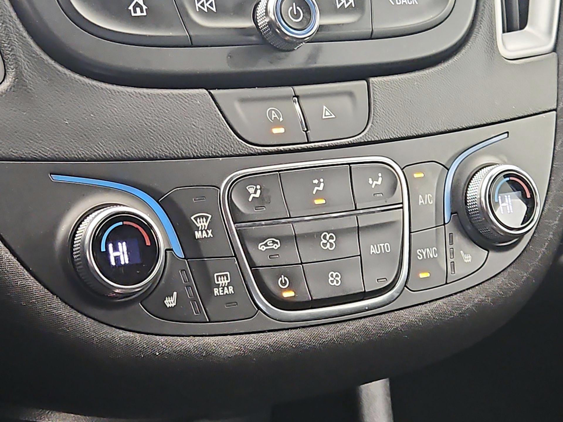 Thumbnail: 2023 Chevrolet Malibu - 16