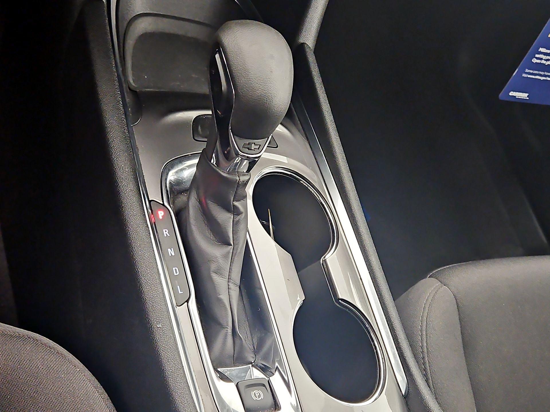 Thumbnail: 2023 Chevrolet Malibu - 17