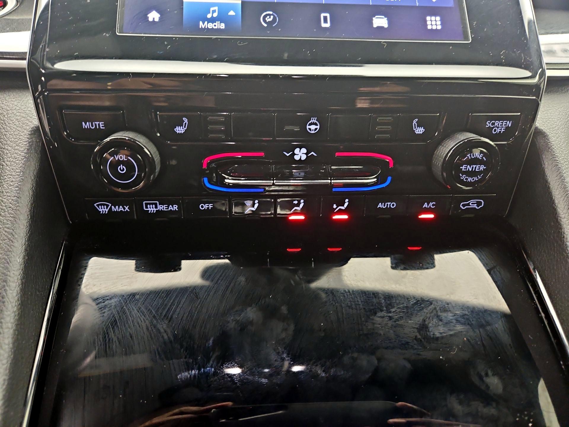 Thumbnail: 2022 Jeep Grand Cherokee L - 16