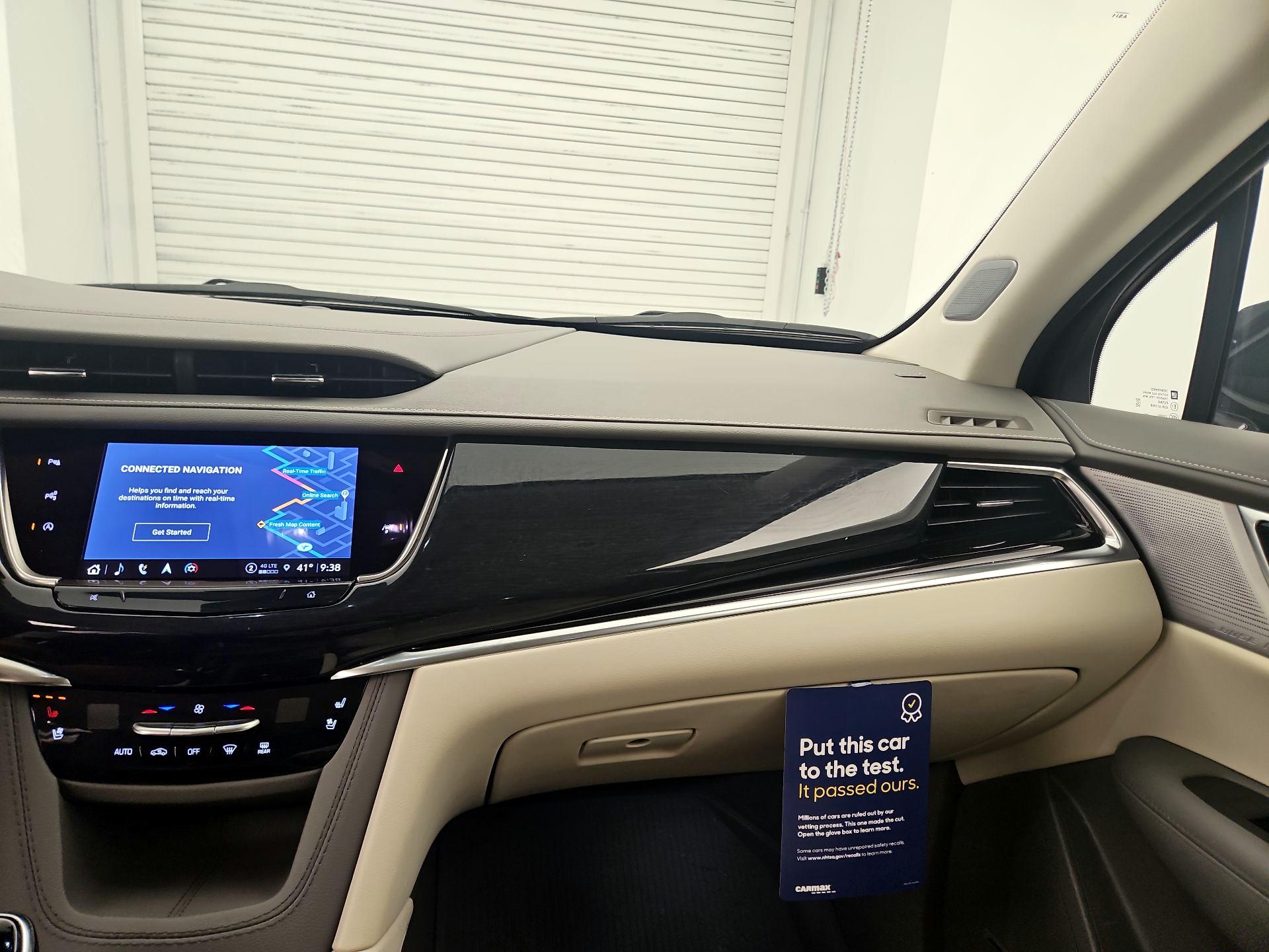 Thumbnail: 2024 Cadillac XT6 - 9