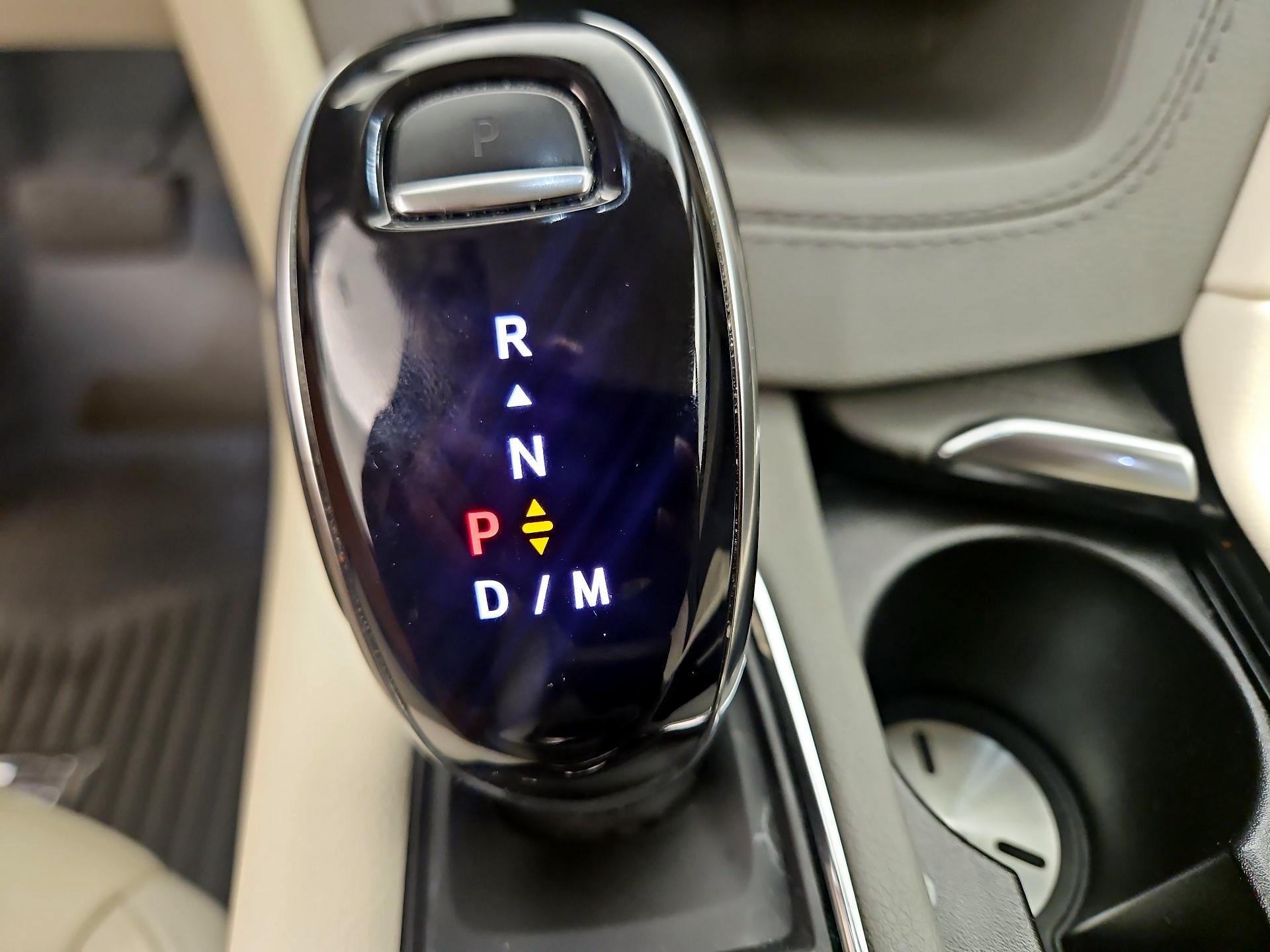 Thumbnail: 2024 Cadillac XT6 - 18