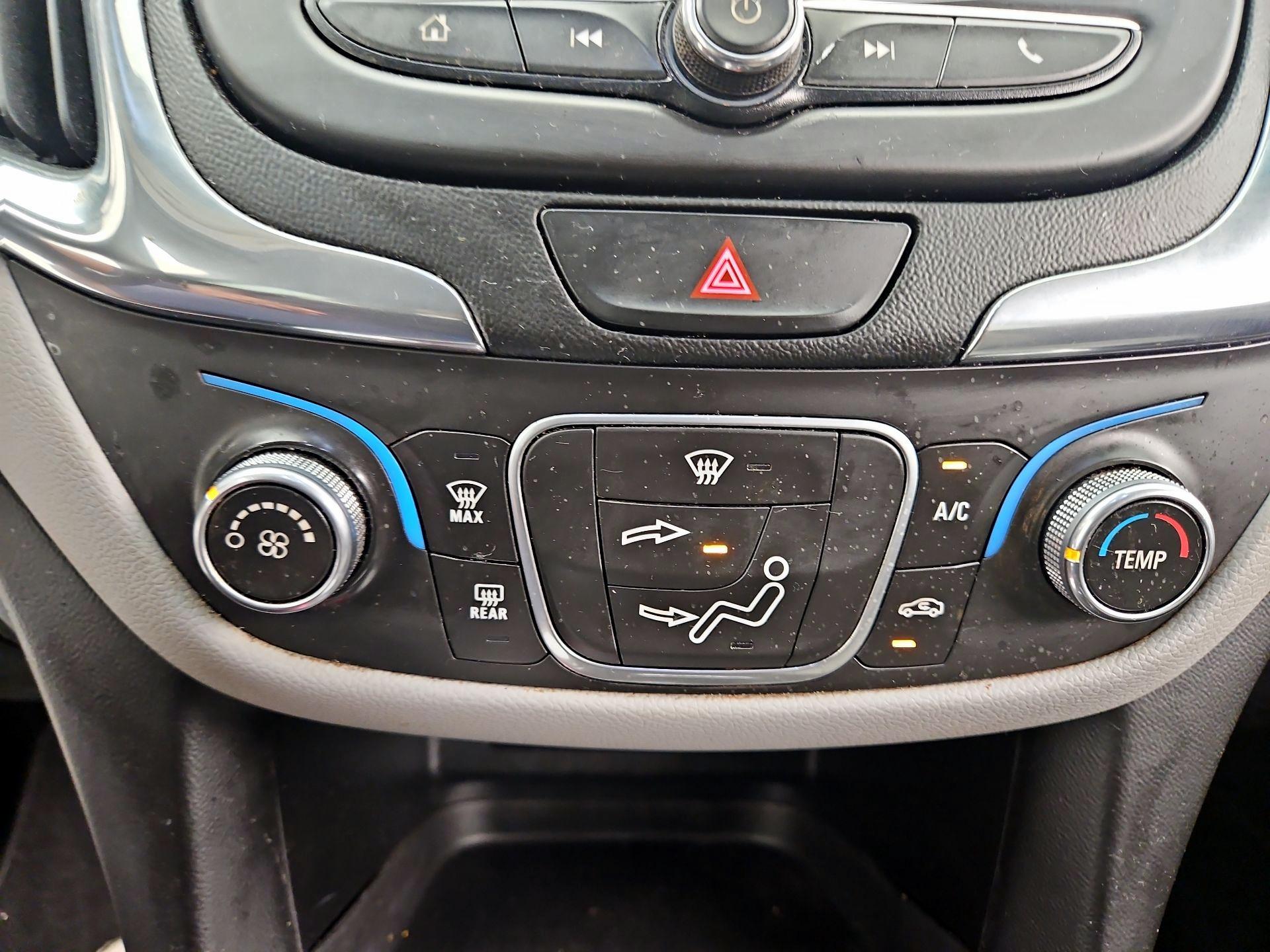 Thumbnail: 2020 Chevrolet Equinox - 16