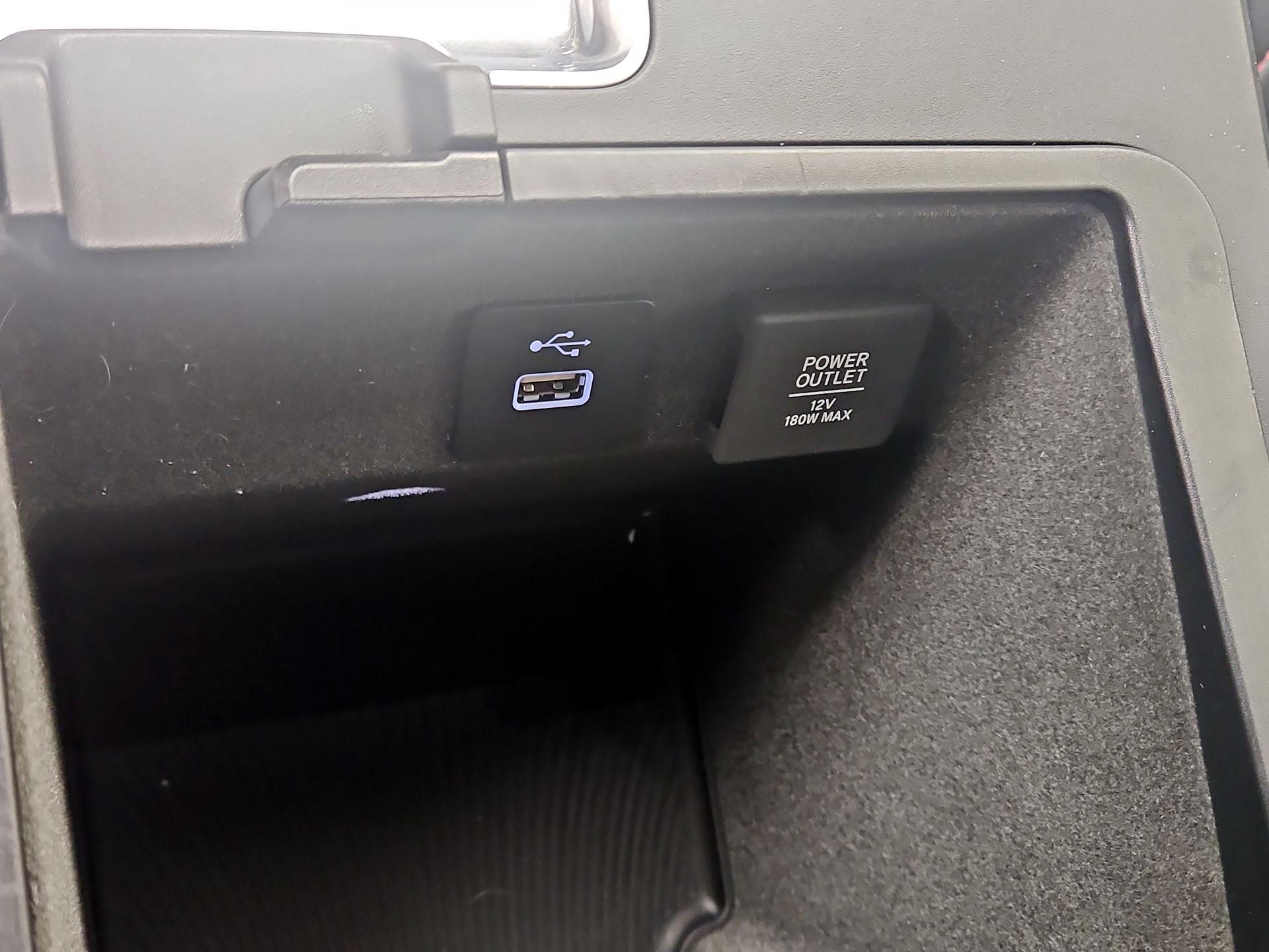 Thumbnail: 2023 Acura MDX - 19