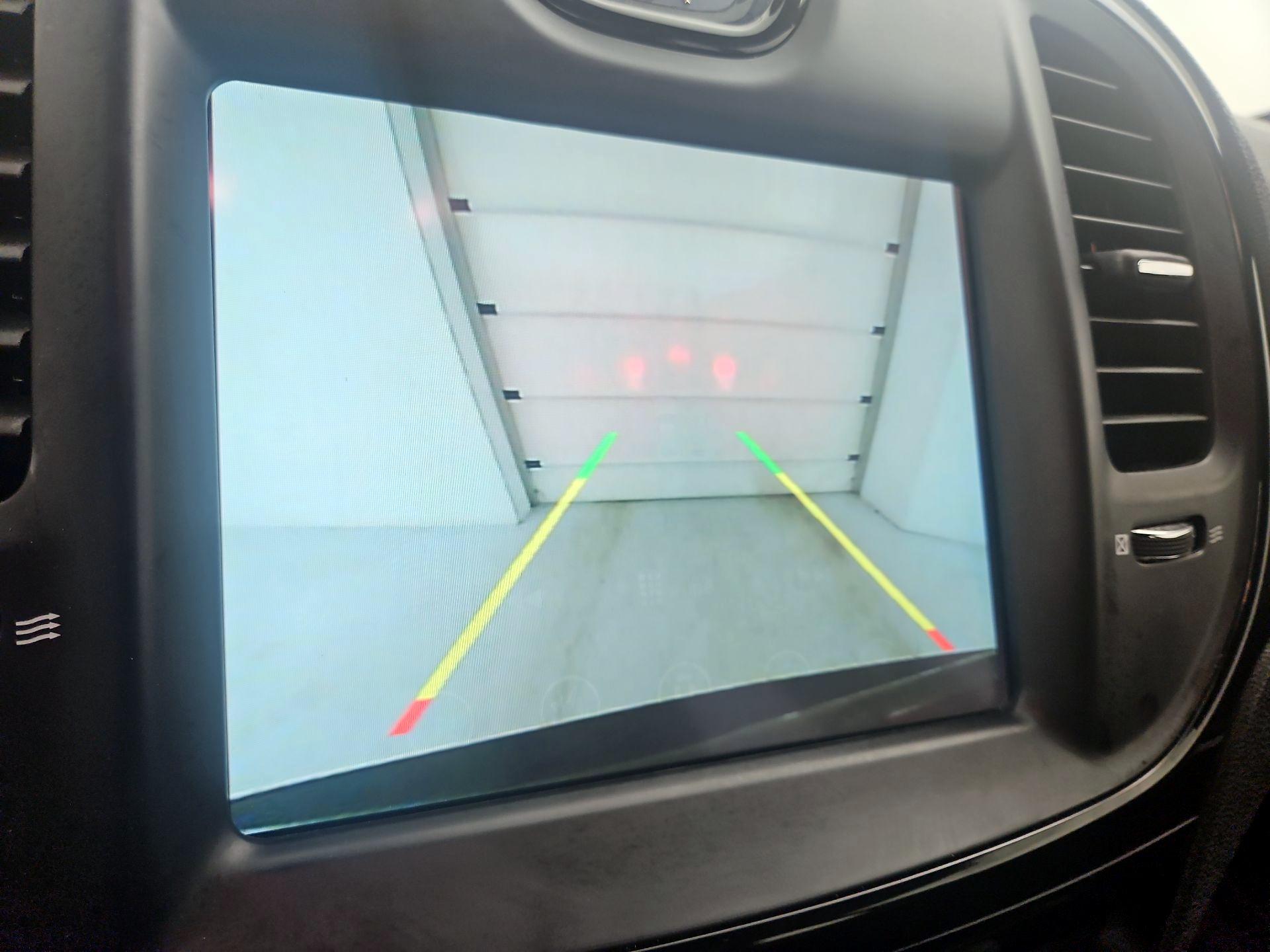 Thumbnail: 2023 Chrysler 300 - 15