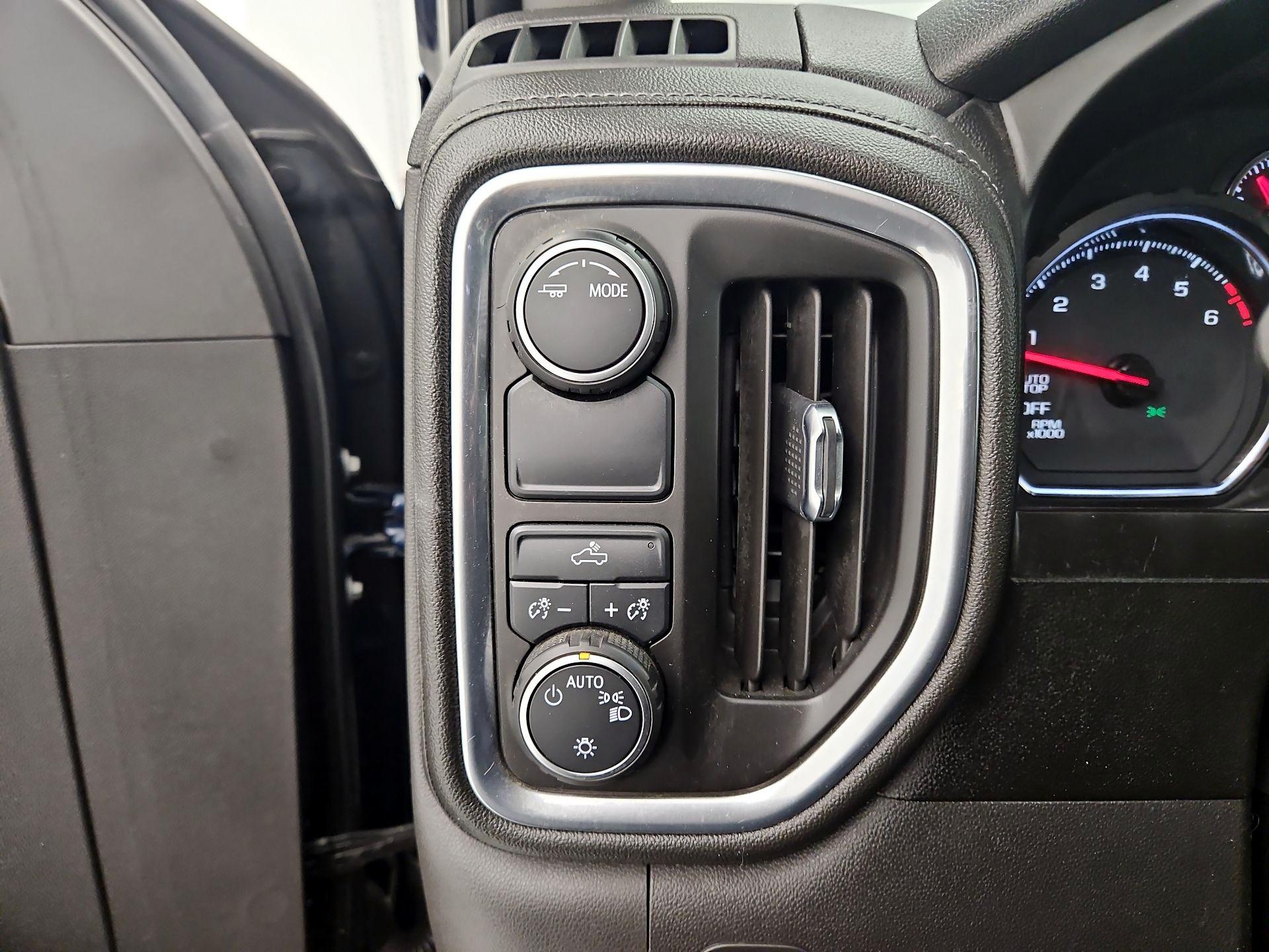 Thumbnail: 2021 Chevrolet Silverado 1500 - 13