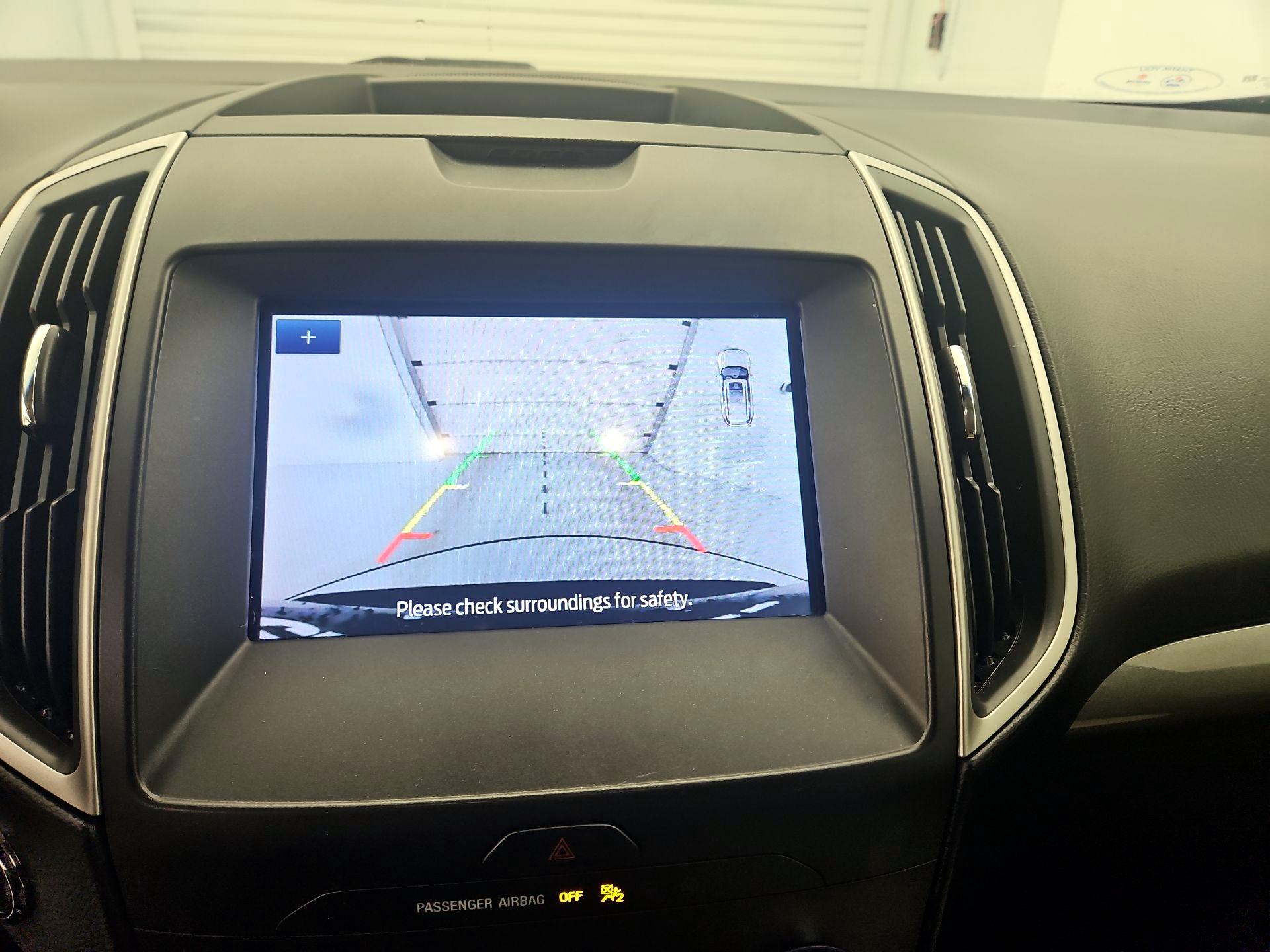 Thumbnail: 2020 Ford Edge - 15