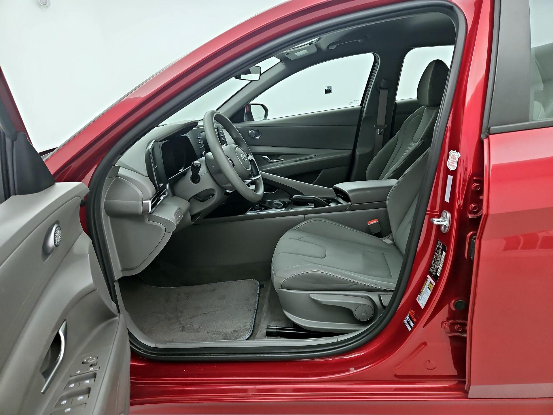 Thumbnail: 2023 Hyundai Elantra - 11