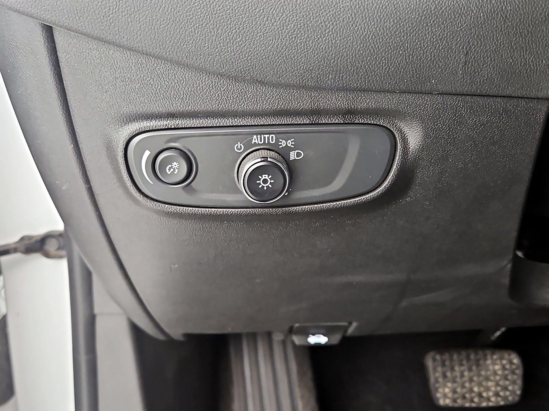 Thumbnail: 2023 Chevrolet Equinox - 13