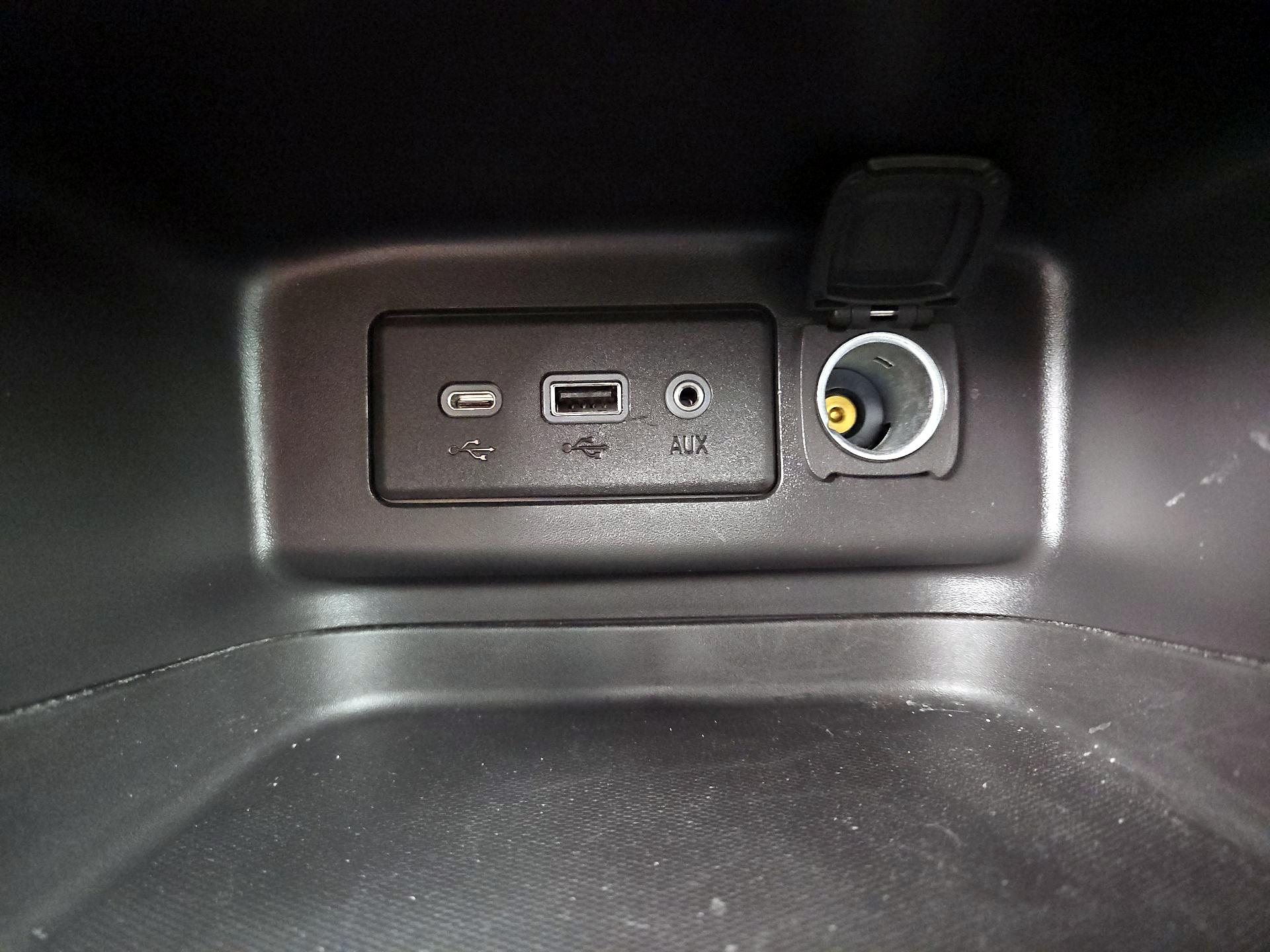 Thumbnail: 2023 Chevrolet Equinox - 18