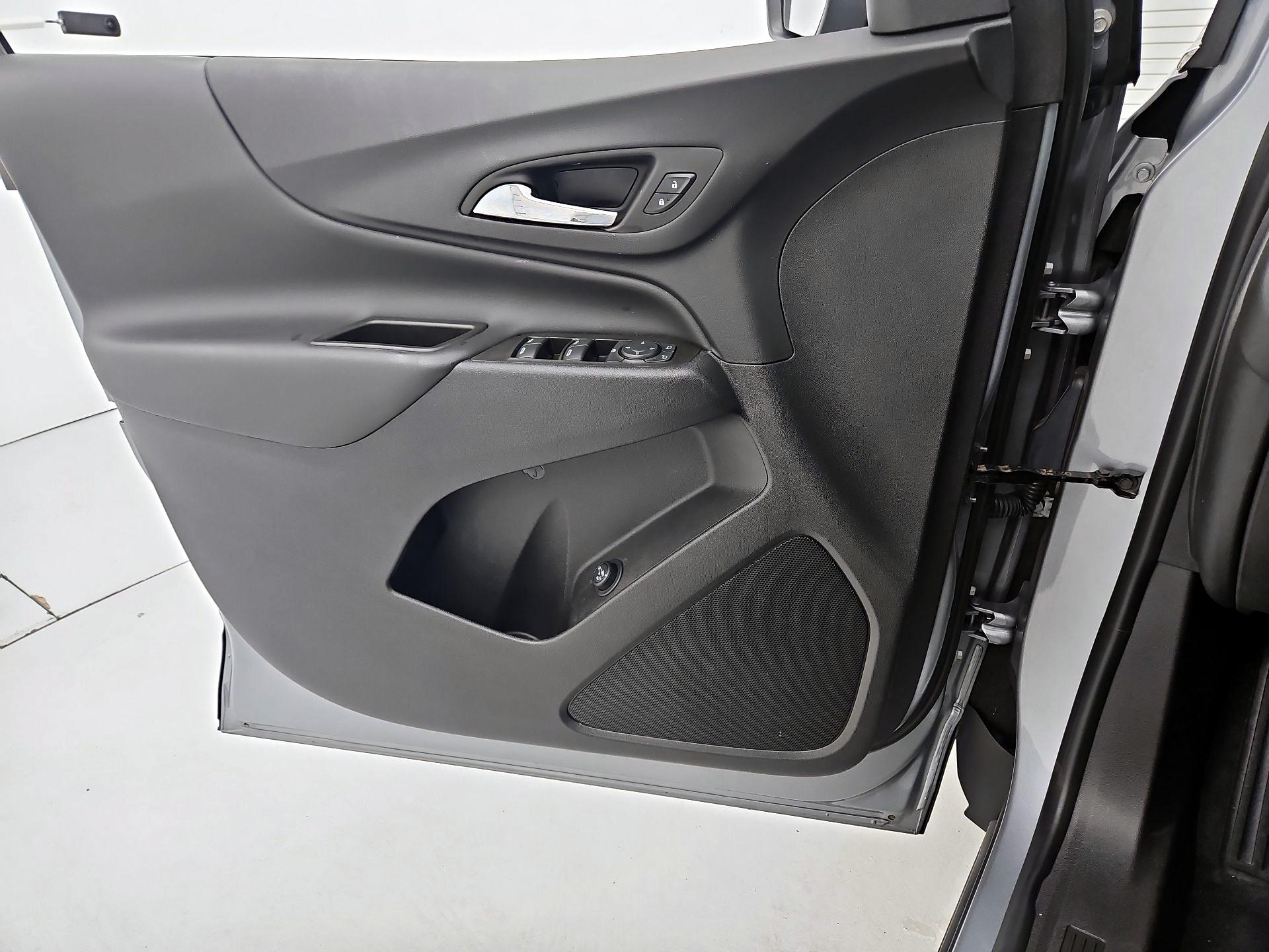 Thumbnail: 2023 Chevrolet Equinox - 12