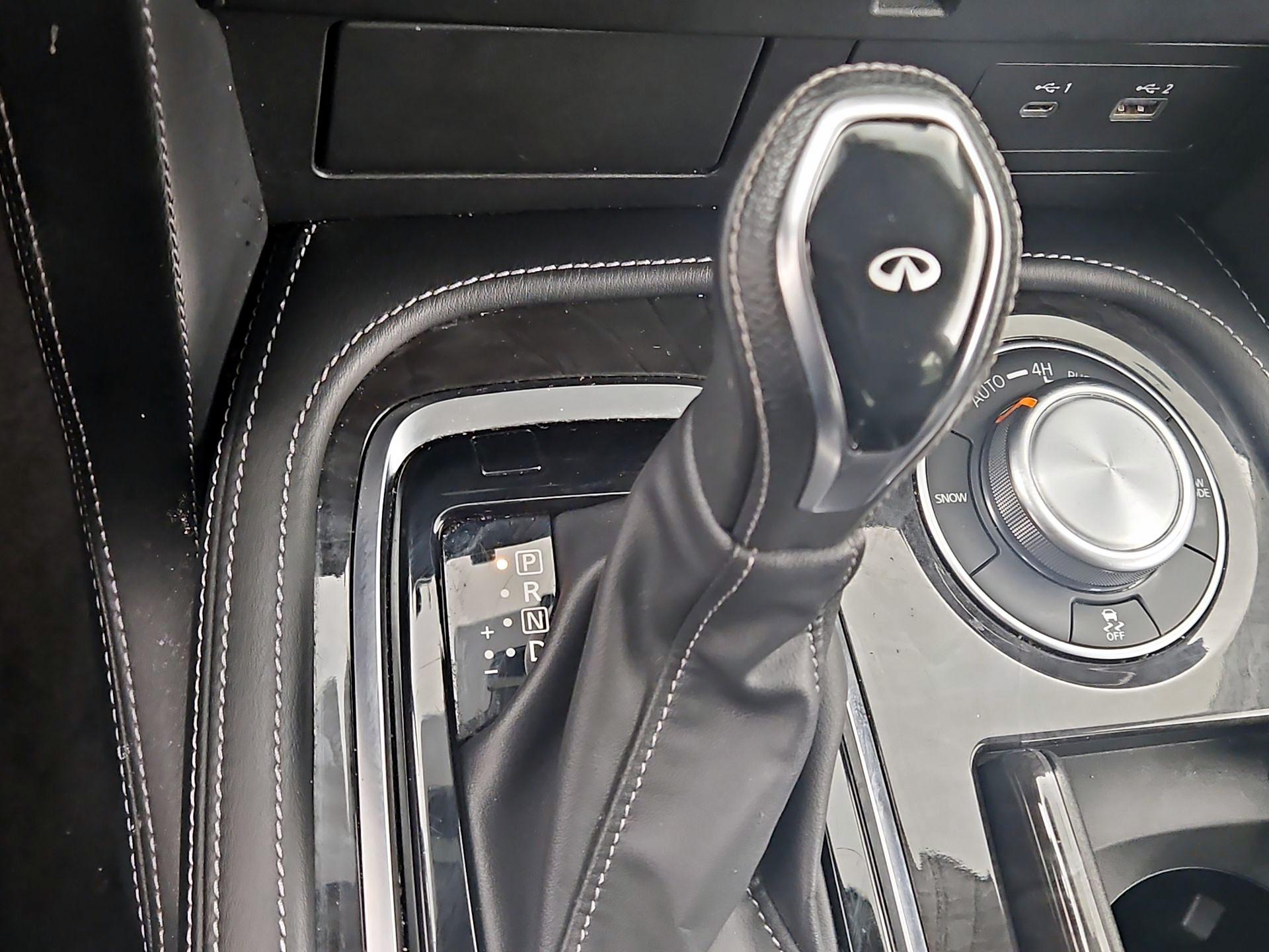 Thumbnail: 2024 INFINITI QX80 - 18