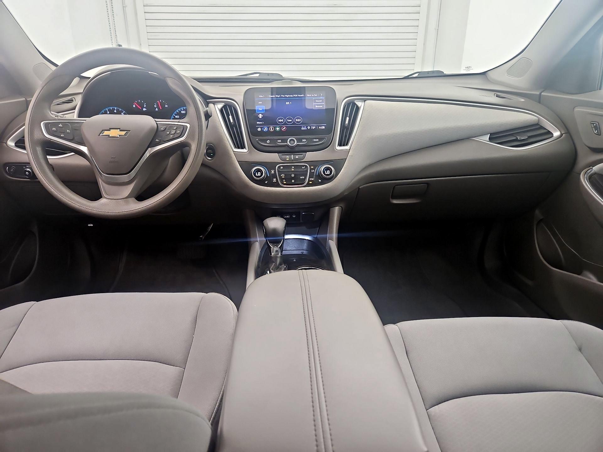 Thumbnail: 2022 Chevrolet Malibu - 9