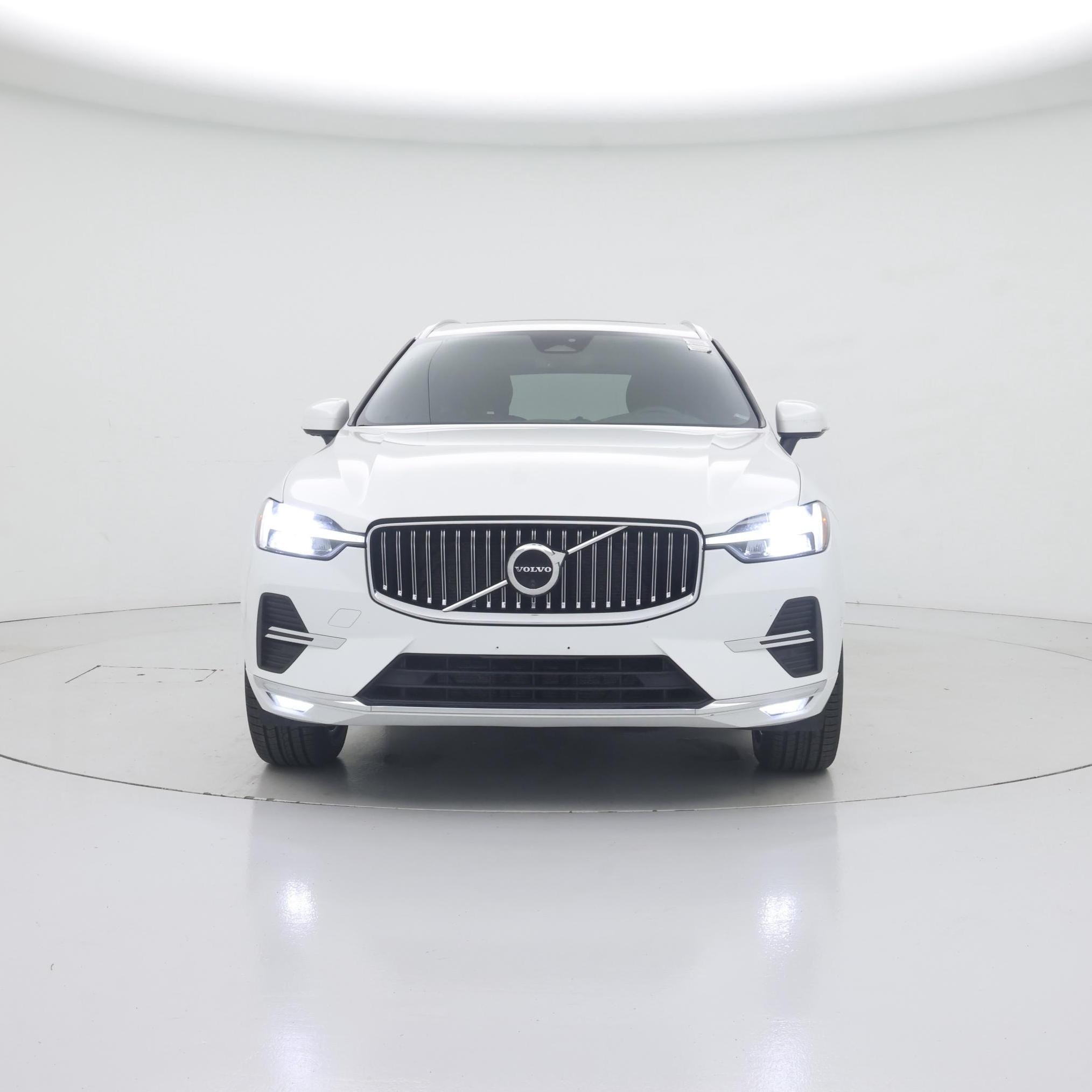 Thumbnail: 2023 Volvo XC60 - 5