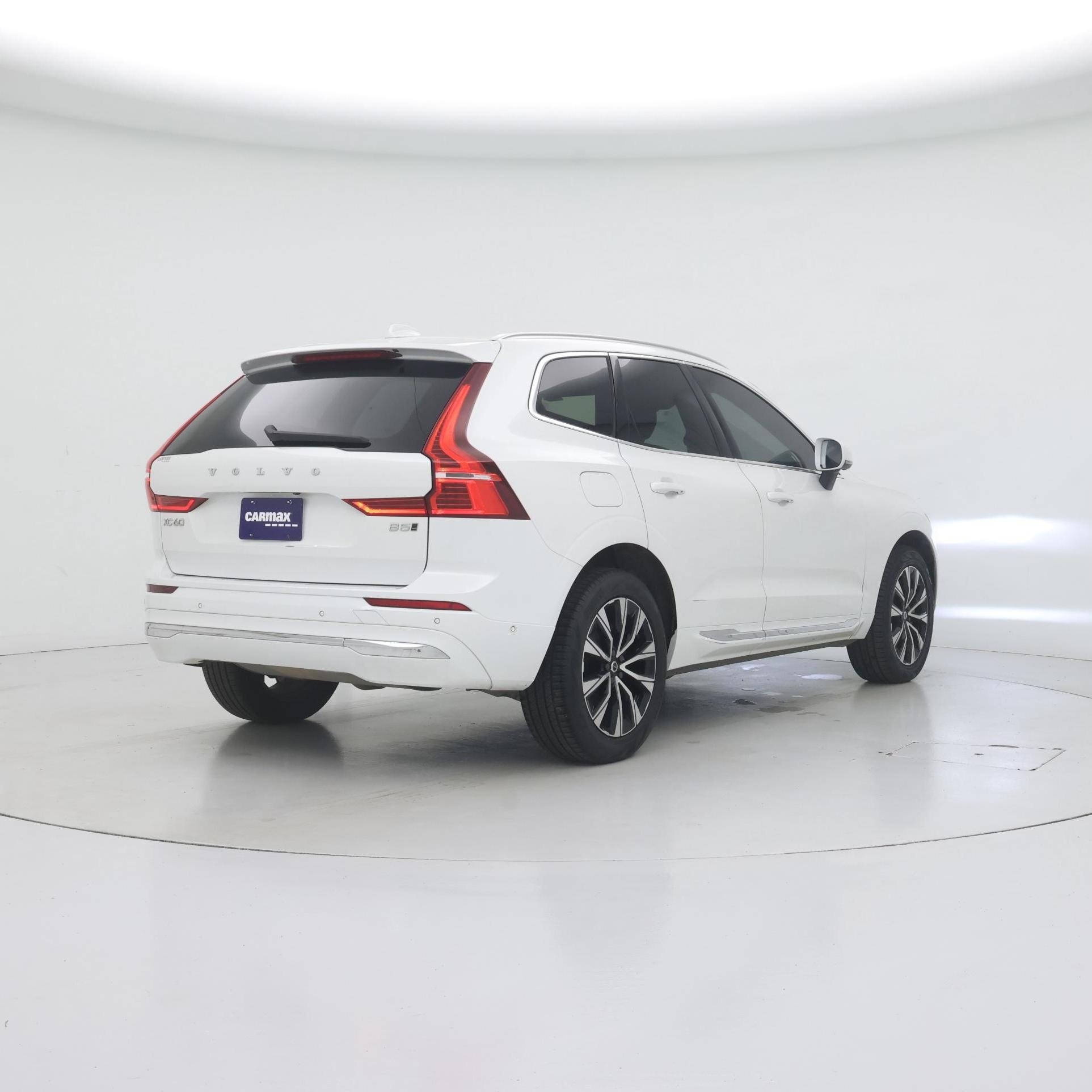 Thumbnail: 2023 Volvo XC60 - 8
