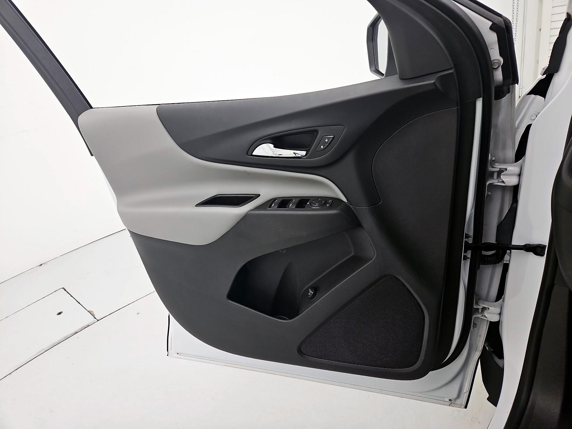 Thumbnail: 2023 Chevrolet Equinox - 12