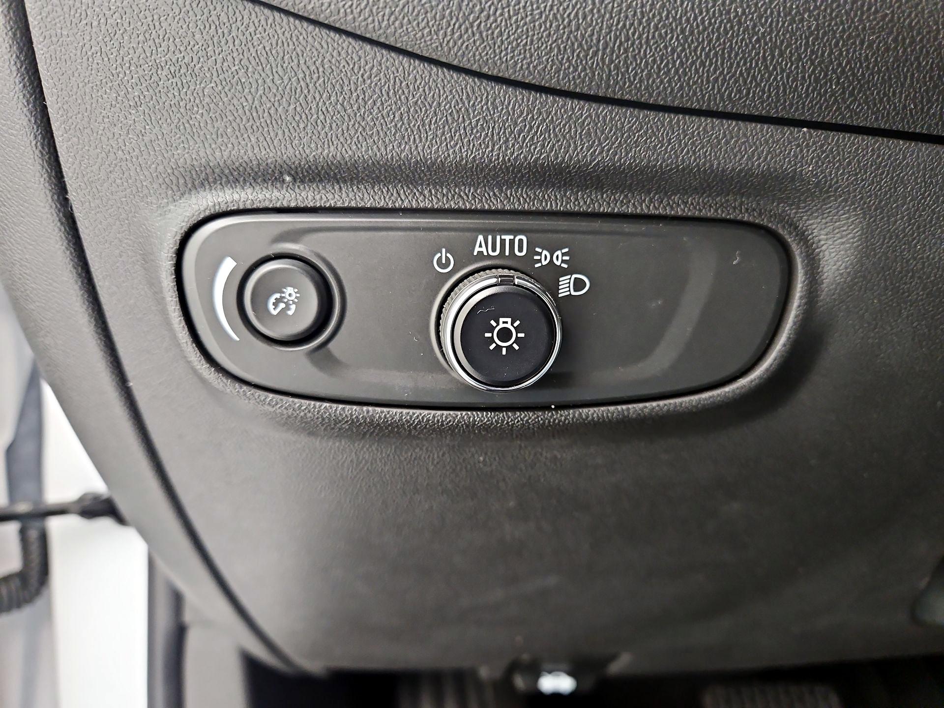 Thumbnail: 2023 Chevrolet Equinox - 13