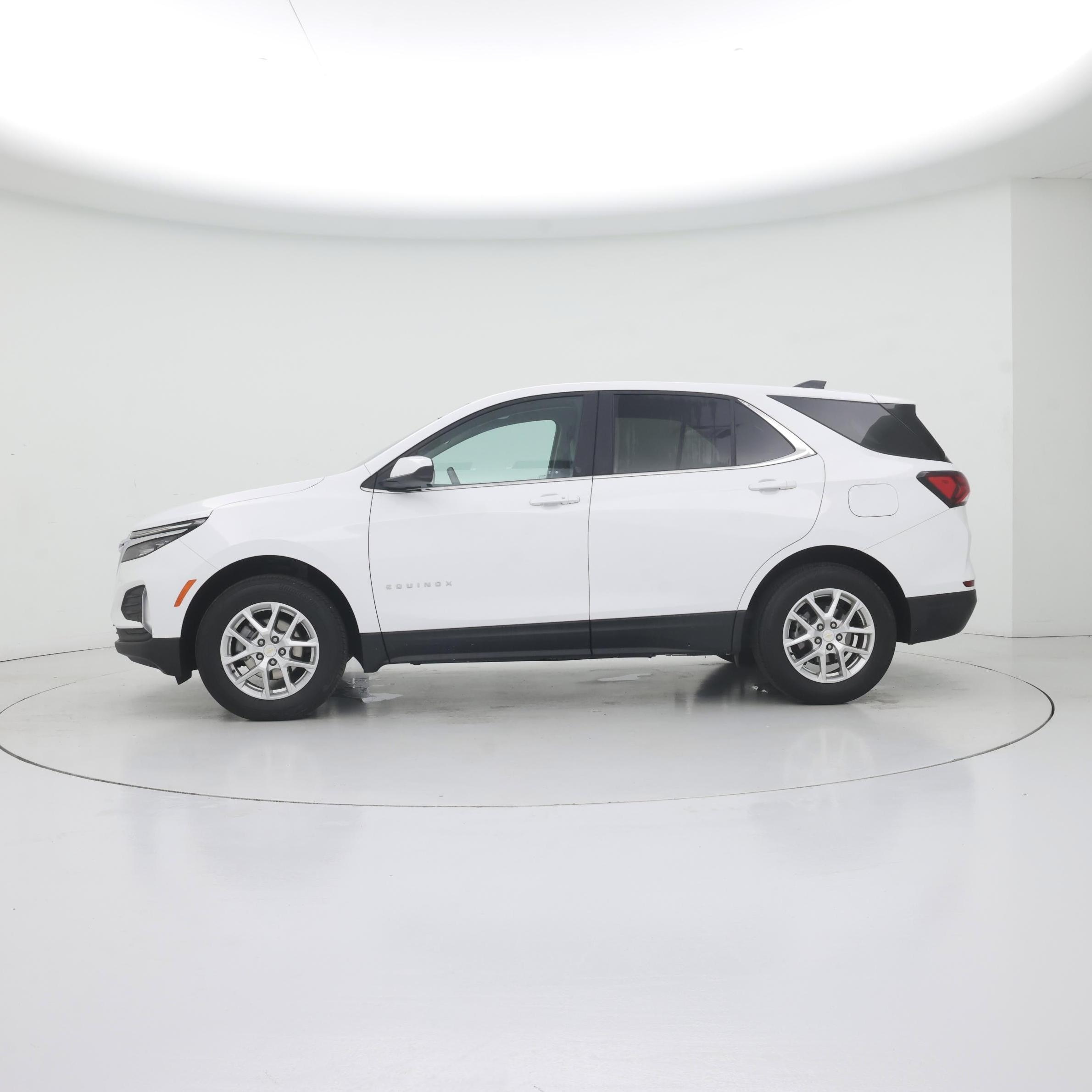 Thumbnail: 2023 Chevrolet Equinox - 3