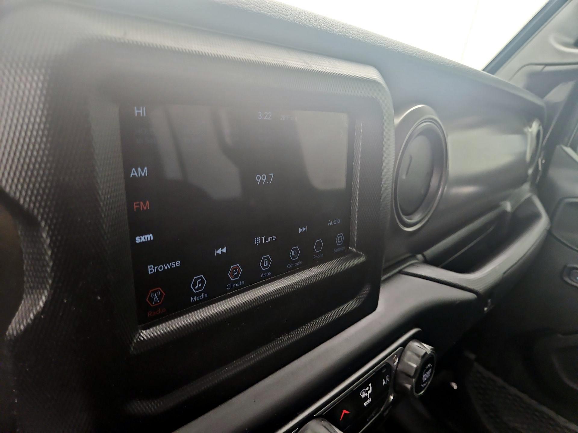 Thumbnail: 2023 Jeep Gladiator - 15