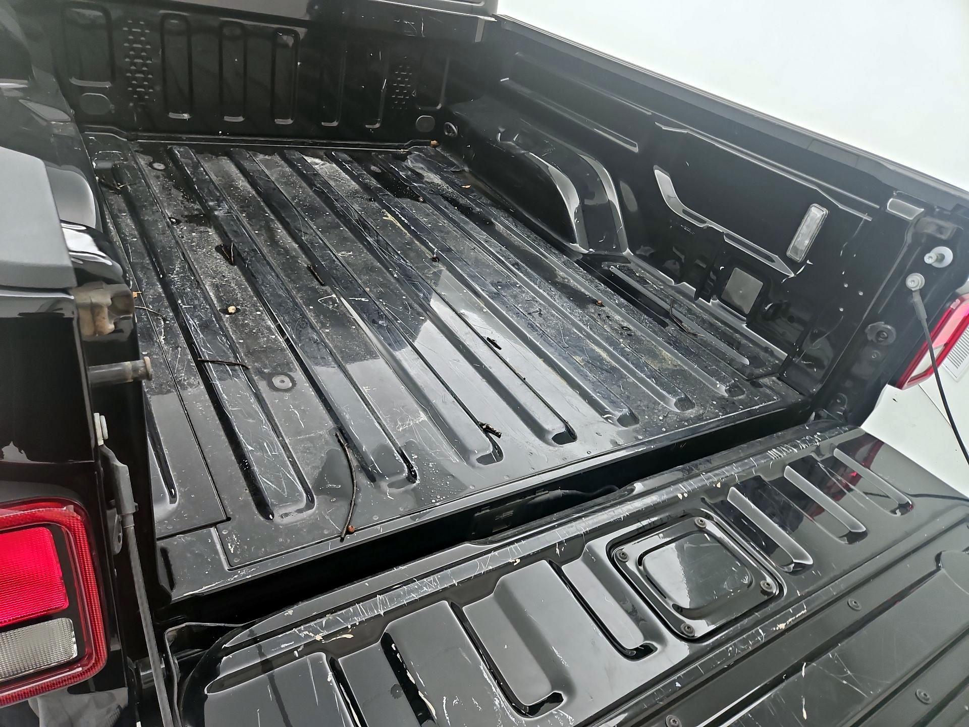 Thumbnail: 2023 Jeep Gladiator - 20