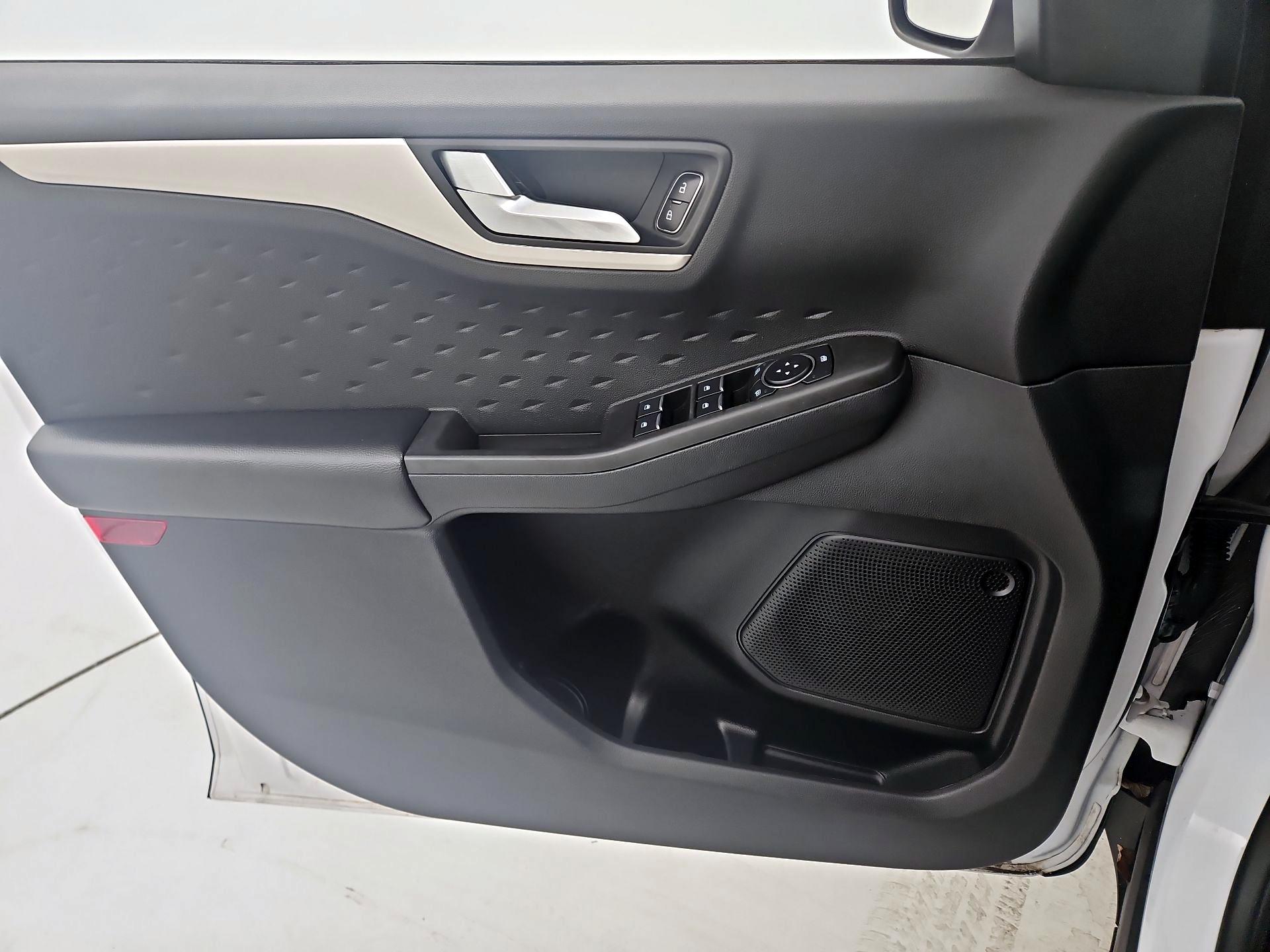 Thumbnail: 2020 Ford Escape - 12