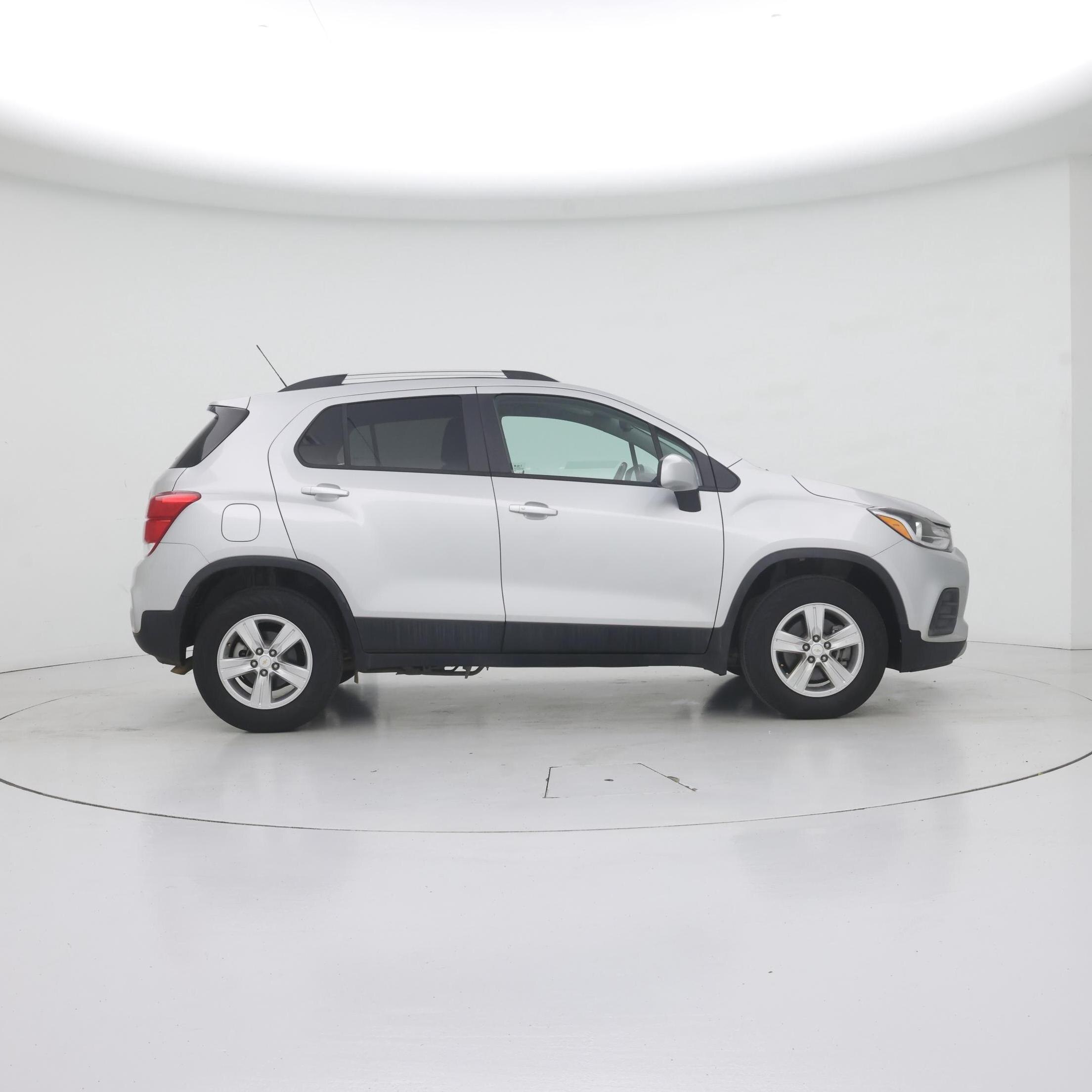 Thumbnail: 2022 Chevrolet Trax - 7