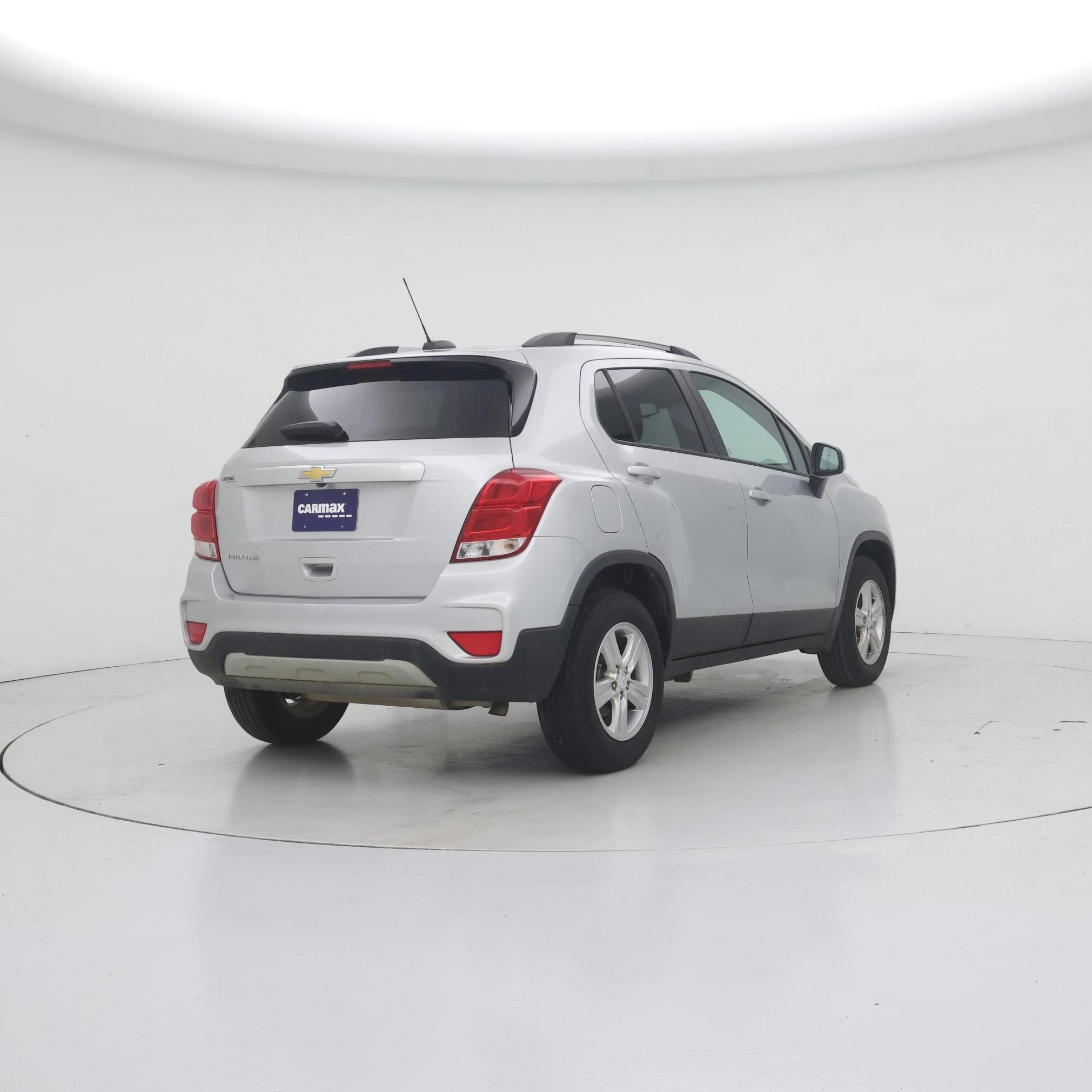 Thumbnail: 2022 Chevrolet Trax - 8